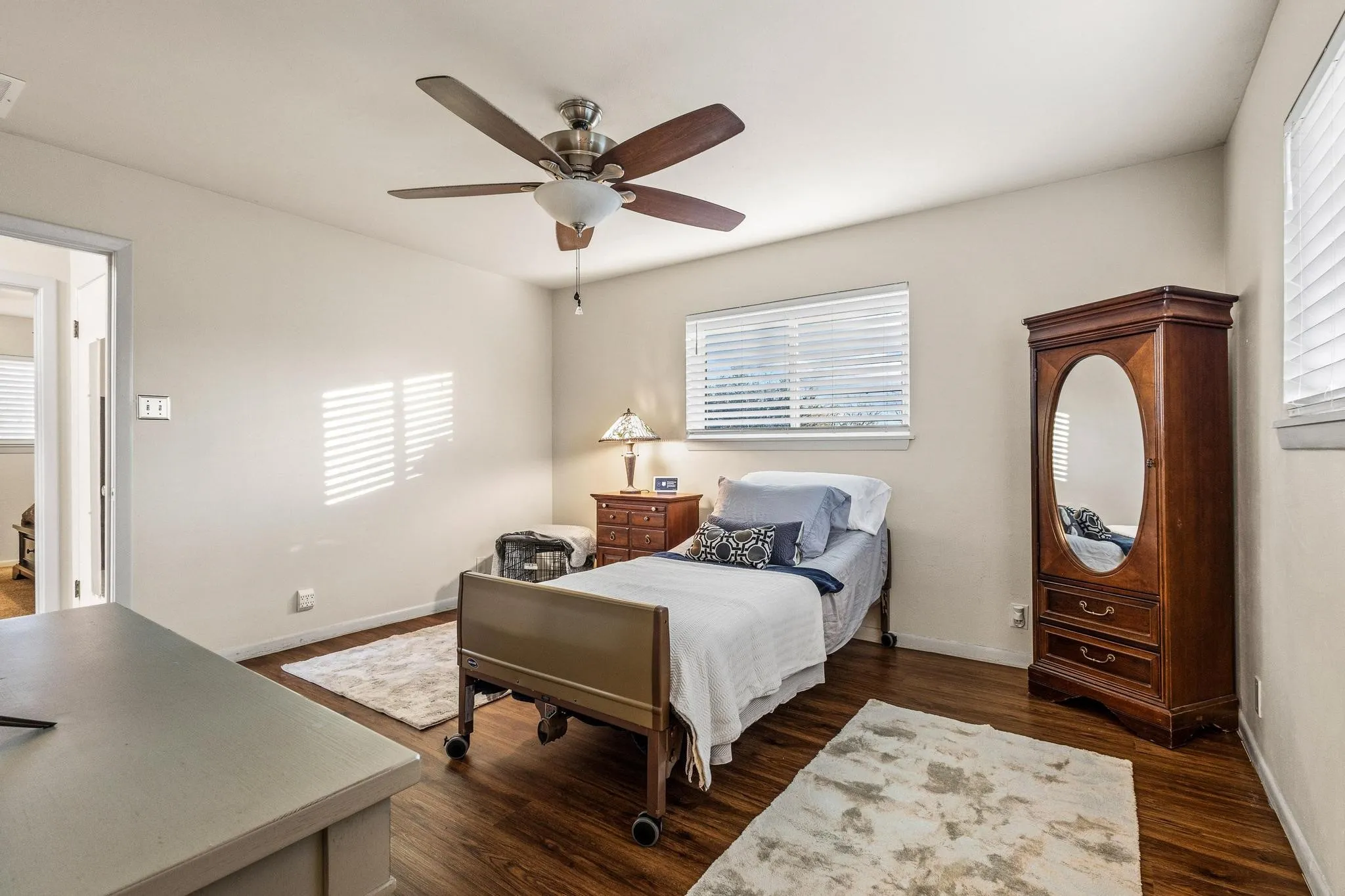 Single Family Residence For Sale in Grayson County , 1701 S Lillis Lane, Denison, Texas 75020, 3 Bedroom, 2 Bathroom, 2 Garage spaces, 2,478 Sqft, built in 1961, Price $299,000, mls#21148447, Real Estate Agent in Denison, Homes For Sale in Grayson county, Homes For Sale in Denison, Realtor in Denison Texas, Real Estate Brokerage Independent Realty Texas, Luminita Cordes Realtor