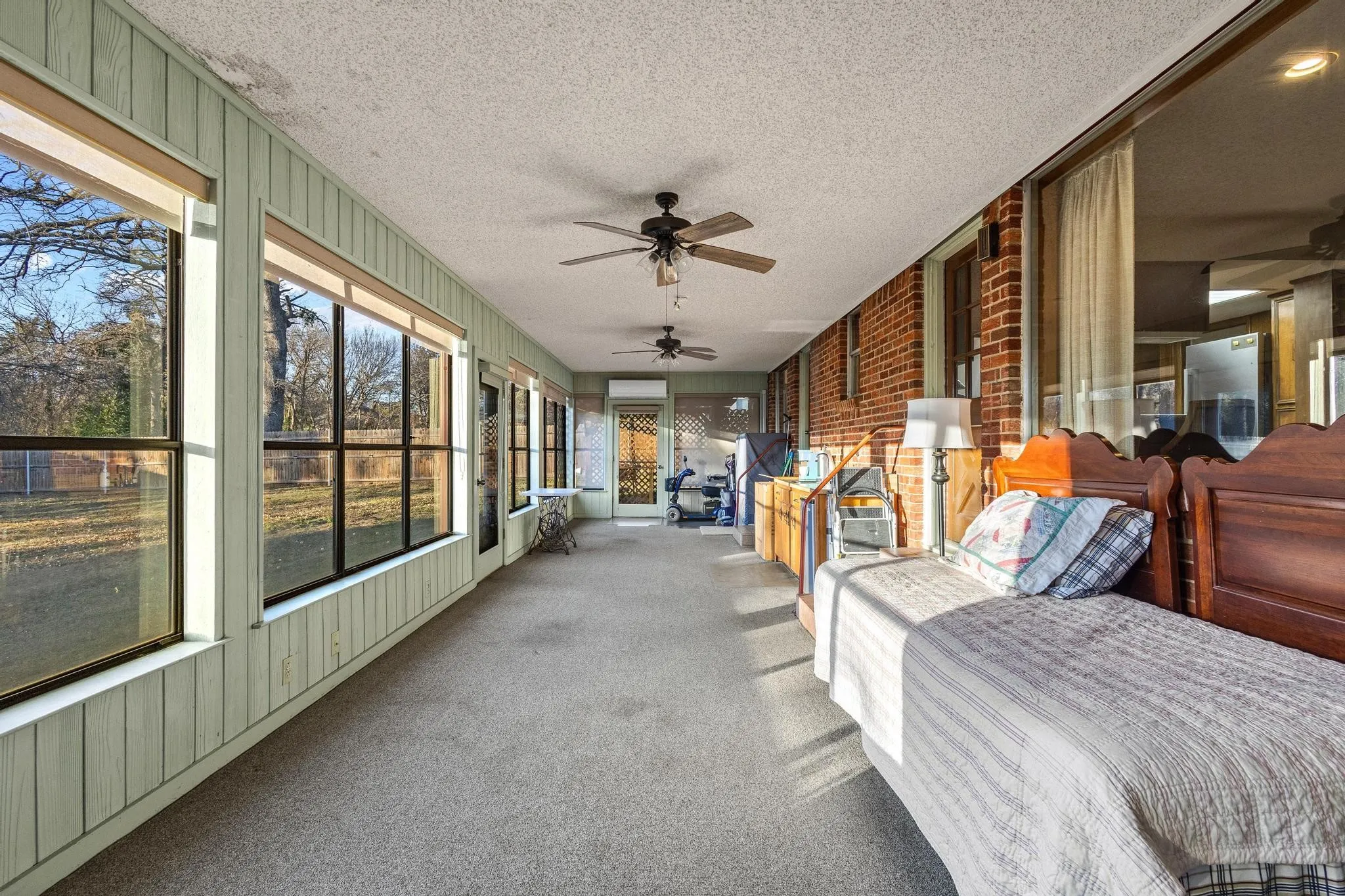 Single Family Residence For Sale in Grayson County , 1701 S Lillis Lane, Denison, Texas 75020, 3 Bedroom, 2 Bathroom, 2 Garage spaces, 2,478 Sqft, built in 1961, Price $299,000, mls#21148447, Real Estate Agent in Denison, Homes For Sale in Grayson county, Homes For Sale in Denison, Realtor in Denison Texas, Real Estate Brokerage Independent Realty Texas, Luminita Cordes Realtor