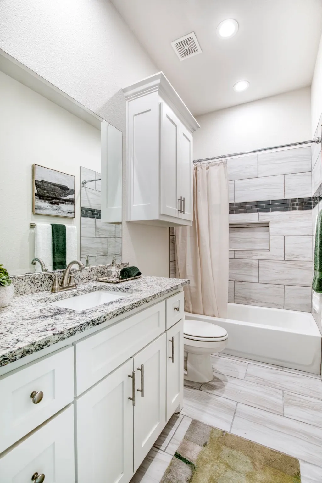 Single Family Residence For Sale in Kaufman County , 1355 Canyon Lake Road, Wills Point, Texas 75169, 5 Bedrooms, 4 Bathrooms, 3 Garage spaces, 3,304 Sqft, built in 2022, Price $689,900, mls#21150502, Real Estate Agent in Wills Point, Homes For Sale in Kaufman county, Homes For Sale in Wills Point, Realtor in Wills Point Texas, Real Estate Brokerage Independent Realty Texas, Luminita Cordes Realtor