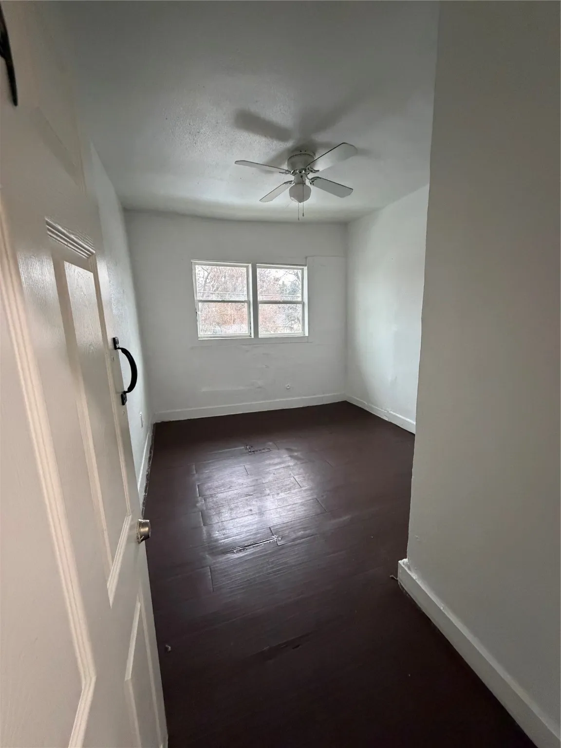 For Sale in Dallas County , 3528 Colonial Avenue, Dallas, Texas 75215, 17 Bedrooms, 5 Bathrooms, Garage spaces, 0 Sqft, built in 1916, Preowned, Price $225,000, mls#21149955, Real Estate Agent in Dallas, Homes For Sale in Dallas county, Homes For Sale in Dallas, Realtor in Dallas Texas, Real Estate Brokerage Independent Realty Texas, Luminita Cordes Realtor