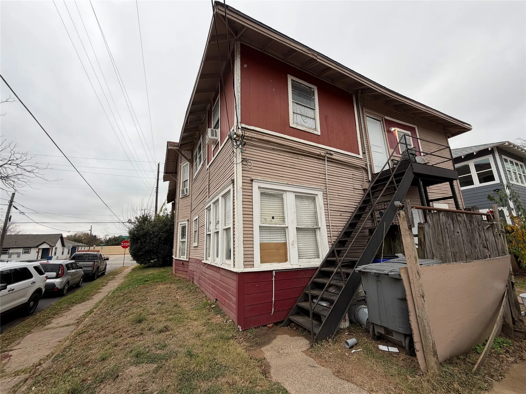 For Sale in Dallas County , 3528 Colonial Avenue, Dallas, Texas 75215, 17 Bedrooms, 5 Bathrooms, Garage spaces, 0 Sqft, built in 1916, Preowned, Price $225,000, mls#21149955, Real Estate Agent in Dallas, Homes For Sale in Dallas county, Homes For Sale in Dallas, Realtor in Dallas Texas, Real Estate Brokerage Independent Realty Texas, Luminita Cordes Realtor