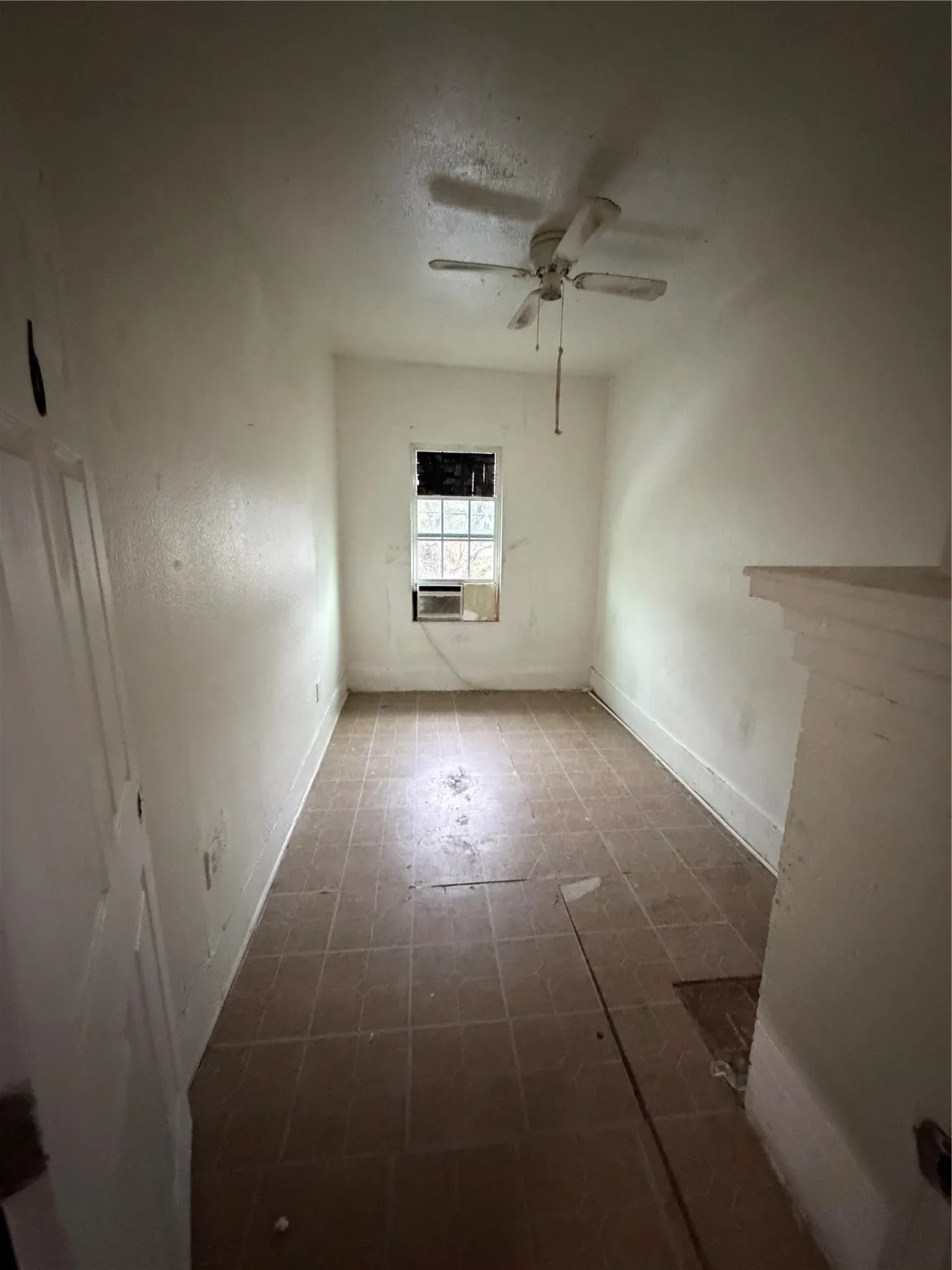 For Sale in Dallas County , 3528 Colonial Avenue, Dallas, Texas 75215, 17 Bedrooms, 5 Bathrooms, Garage spaces, 0 Sqft, built in 1916, Preowned, Price $225,000, mls#21149955, Real Estate Agent in Dallas, Homes For Sale in Dallas county, Homes For Sale in Dallas, Realtor in Dallas Texas, Real Estate Brokerage Independent Realty Texas, Luminita Cordes Realtor