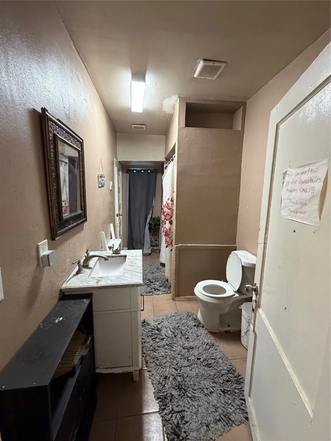 For Sale in Dallas County , 3528 Colonial Avenue, Dallas, Texas 75215, 17 Bedrooms, 5 Bathrooms, Garage spaces, 0 Sqft, built in 1916, Preowned, Price $225,000, mls#21149955, Real Estate Agent in Dallas, Homes For Sale in Dallas county, Homes For Sale in Dallas, Realtor in Dallas Texas, Real Estate Brokerage Independent Realty Texas, Luminita Cordes Realtor