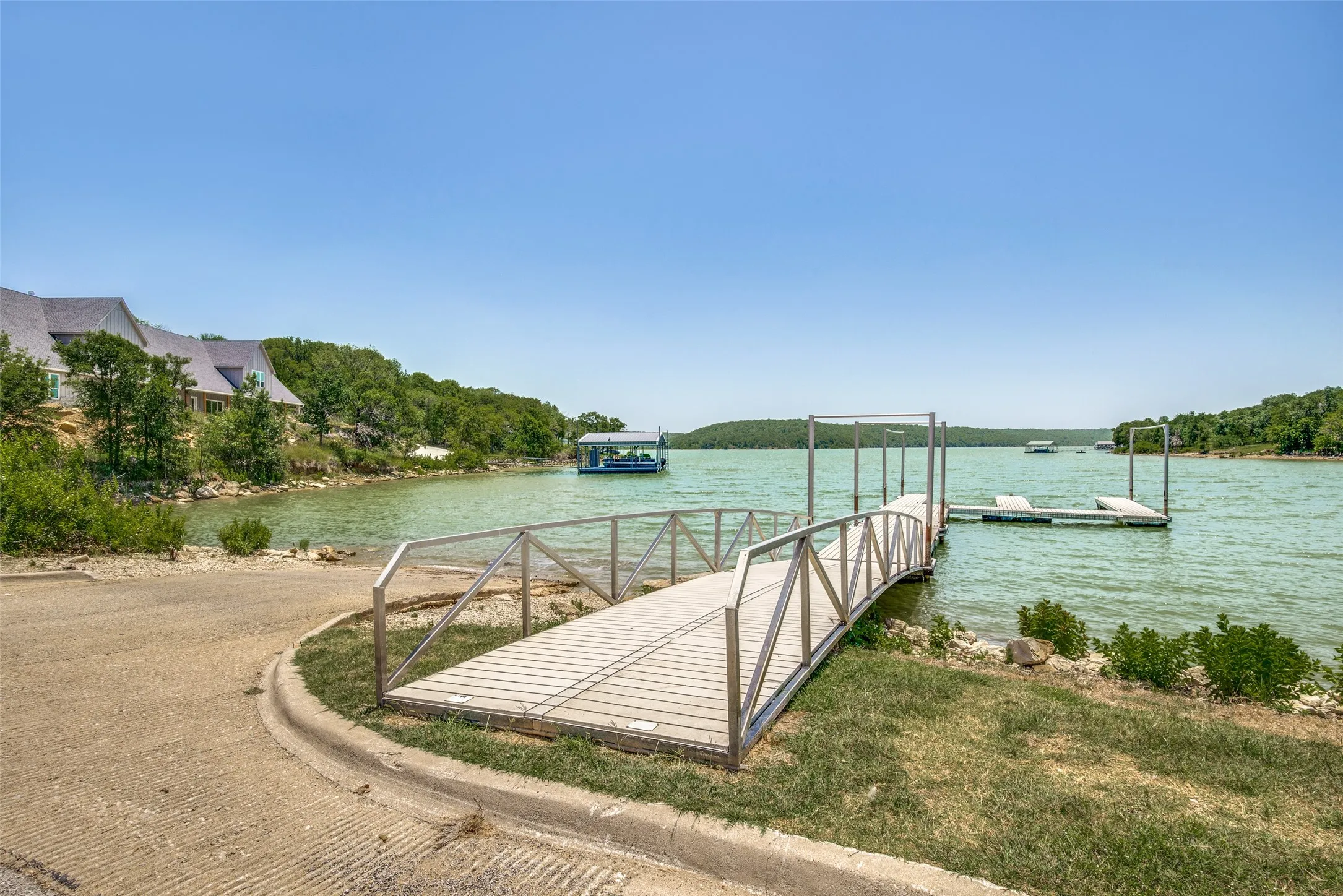 Unimproved Land For Sale in Wise County , LOT 41 Grand Harbor Boulevard, Chico, Texas 76431, 0, 0, Garage spaces, 0 Sqft, built in 2005, mls#21149840, Real Estate Agent in Chico, Homes For Sale in Wise county, Homes For Sale in Chico, Realtor in Chico Texas, Real Estate Brokerage Independent Realty Texas, Luminita Cordes Realtor