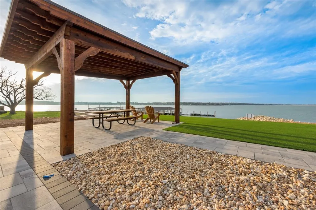 Unimproved Land For Sale in Tarrant County , 6137 Lakeside Drive, Fort Worth, Texas 76179, 0, 0, Garage spaces, 0 Sqft, built in 0, Price $874,000, mls#21150629, Real Estate Agent in Fort Worth, Homes For Sale in Tarrant county, Homes For Sale in Fort Worth, Realtor in Fort Worth Texas, Real Estate Brokerage Independent Realty Texas, Luminita Cordes Realtor