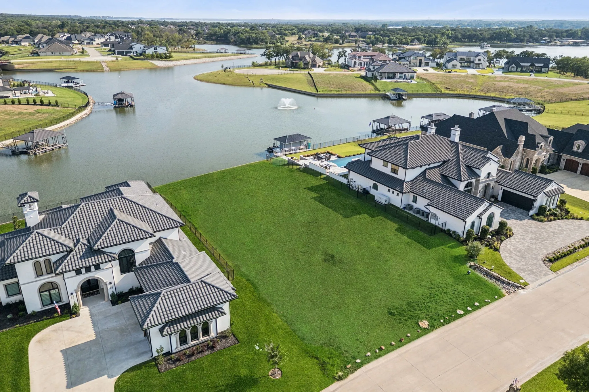 Unimproved Land For Sale in Tarrant County , 6137 Lakeside Drive, Fort Worth, Texas 76179, 0, 0, Garage spaces, 0 Sqft, built in 0, Price $874,000, mls#21150629, Real Estate Agent in Fort Worth, Homes For Sale in Tarrant county, Homes For Sale in Fort Worth, Realtor in Fort Worth Texas, Real Estate Brokerage Independent Realty Texas, Luminita Cordes Realtor