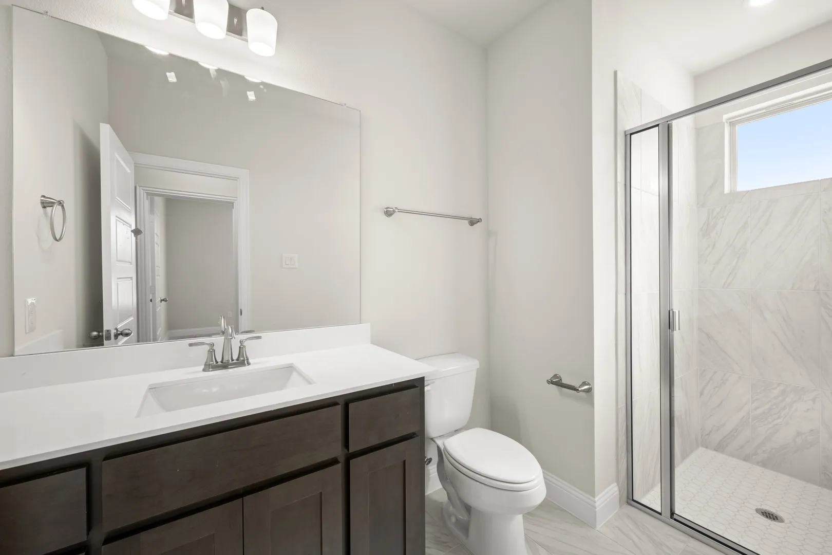 931 Richard Pittman- Bathroom-1