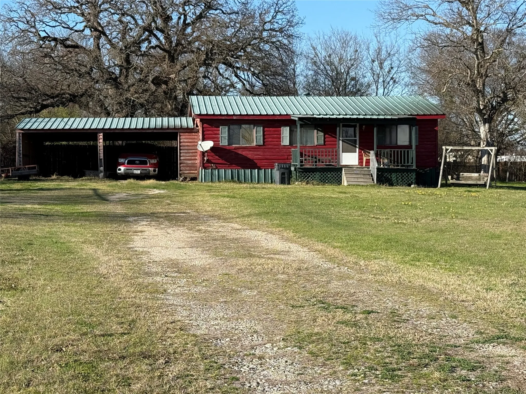 Manufactured Home For Sale in Navarro County , 4400 W Park Row Boulevard, Corsicana, Texas 75110, 2 Bedroom, 2 Bathroom, Garage spaces, 912 Sqft, built in 1987, Preowned, mls#21150689, Real Estate Agent in Corsicana, Homes For Sale in Navarro county, Homes For Sale in Corsicana, Realtor in Corsicana Texas, Real Estate Brokerage Independent Realty Texas, Luminita Cordes Realtor