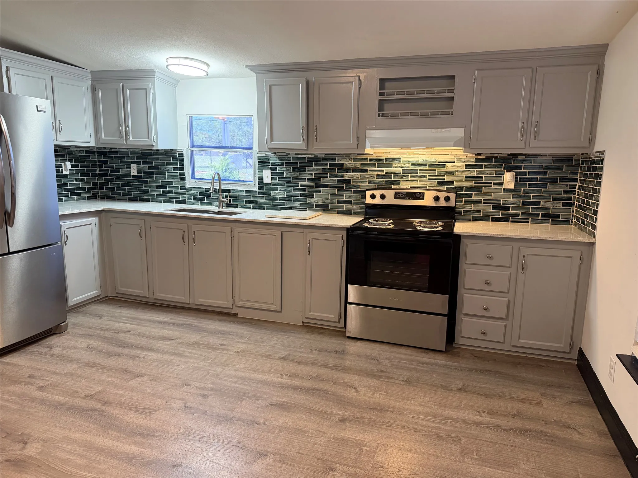Mobile Home For Sale in Johnson County , 222 Hix Road, Cleburne, Texas 76031, 3 Bedroom, 2 Bathroom, Garage spaces, 1,408 Sqft, built in 1999, Preowned, mls#21148065, Real Estate Agent in Cleburne, Homes For Sale in Johnson county, Homes For Sale in Cleburne, Realtor in Cleburne Texas, Real Estate Brokerage Independent Realty Texas, Luminita Cordes Realtor