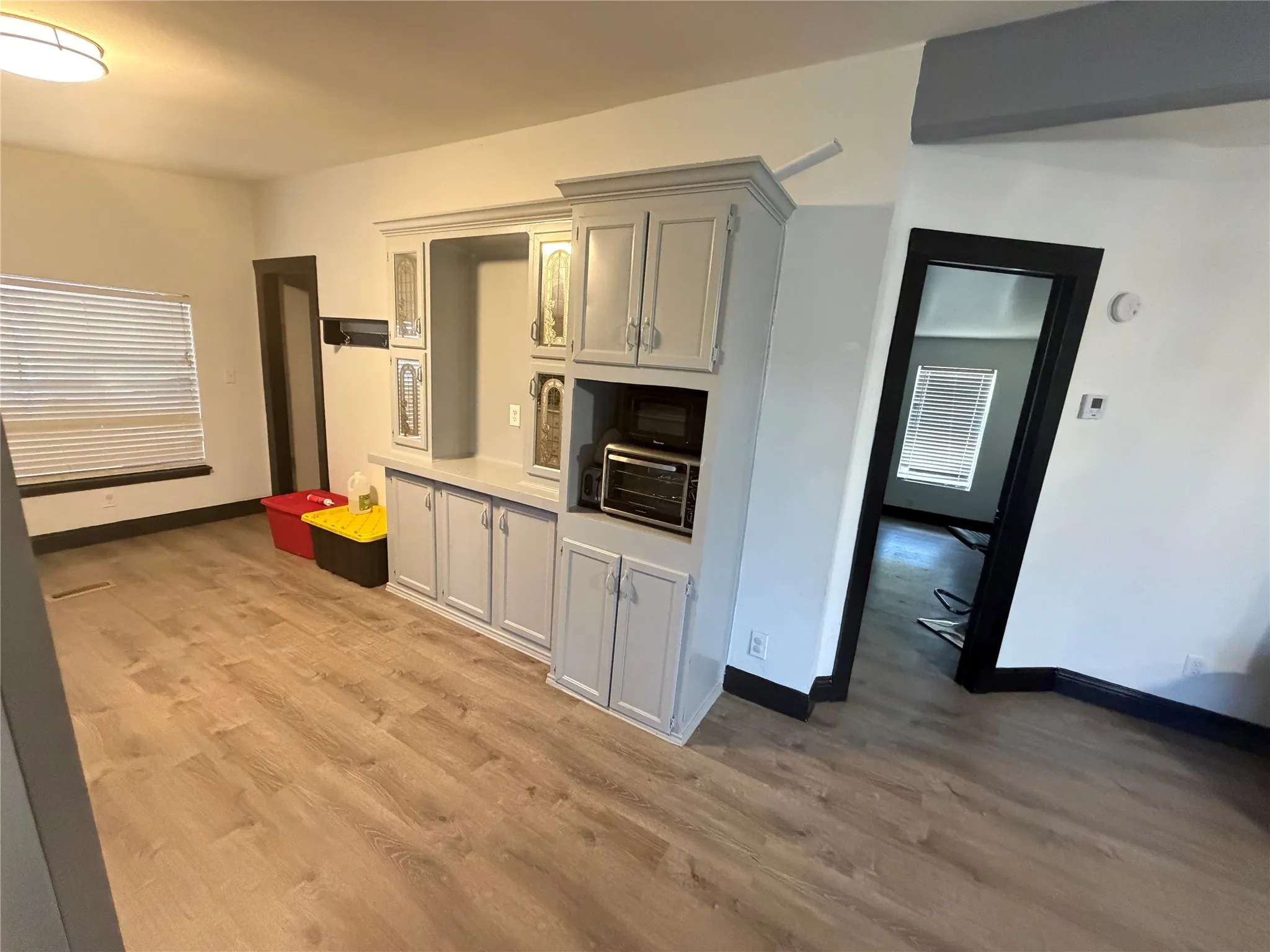 Mobile Home For Sale in Johnson County , 222 Hix Road, Cleburne, Texas 76031, 3 Bedroom, 2 Bathroom, Garage spaces, 1,408 Sqft, built in 1999, Preowned, mls#21148065, Real Estate Agent in Cleburne, Homes For Sale in Johnson county, Homes For Sale in Cleburne, Realtor in Cleburne Texas, Real Estate Brokerage Independent Realty Texas, Luminita Cordes Realtor