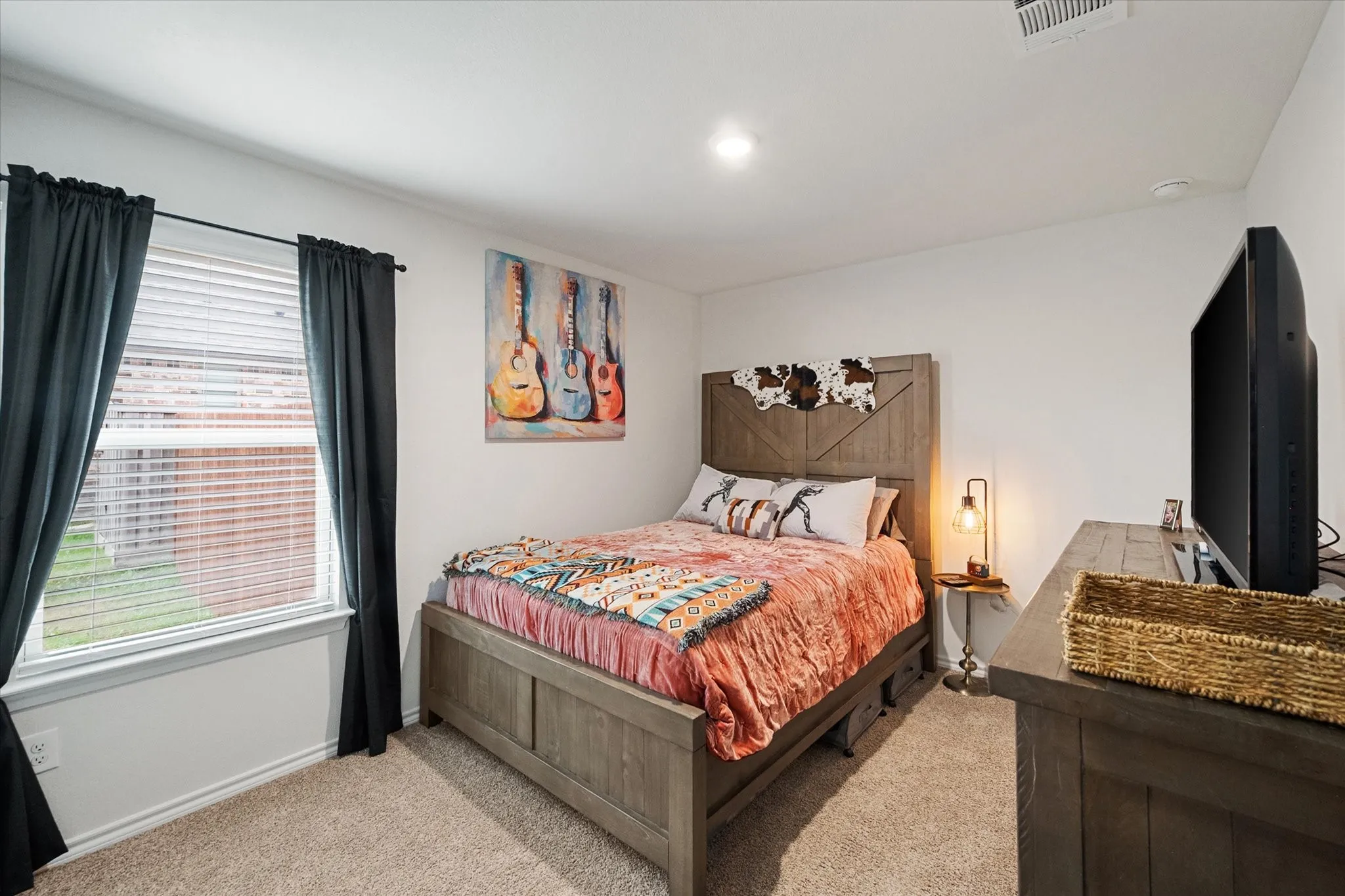 Single Family Residence For Sale in Kaufman County , 1901 Sandy Knoll Drive, Kaufman, Texas 75142, 3 Bedroom, 2 Bathroom, 2 Garage spaces, 1,620 Sqft, built in 2023, Preowned, mls#21150489, Real Estate Agent in Kaufman, Homes For Sale in Kaufman county, Homes For Sale in Kaufman, Realtor in Kaufman Texas, Real Estate Brokerage Independent Realty Texas, Luminita Cordes Realtor