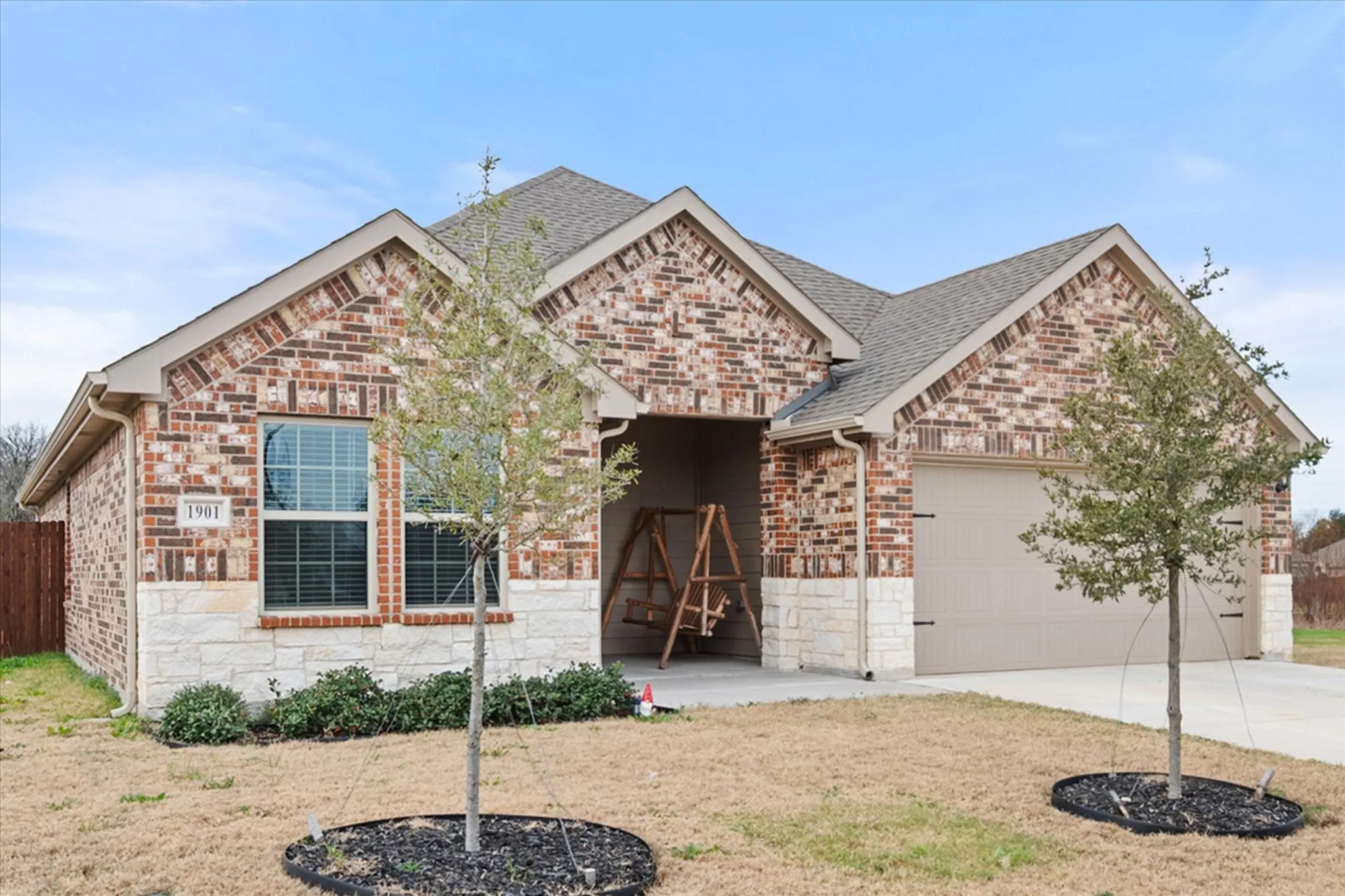 Single Family Residence For Sale in Kaufman County , 1901 Sandy Knoll Drive, Kaufman, Texas 75142, 3 Bedroom, 2 Bathroom, 2 Garage spaces, 1,620 Sqft, built in 2023, Preowned, mls#21150489, Real Estate Agent in Kaufman, Homes For Sale in Kaufman county, Homes For Sale in Kaufman, Realtor in Kaufman Texas, Real Estate Brokerage Independent Realty Texas, Luminita Cordes Realtor