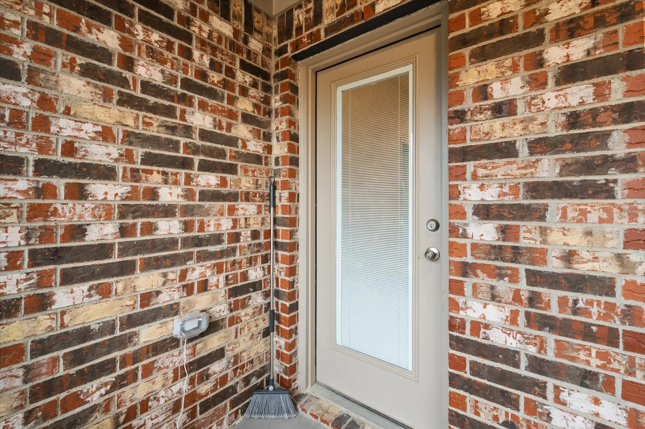 Single Family Residence For Sale in Kaufman County , 1901 Sandy Knoll Drive, Kaufman, Texas 75142, 3 Bedroom, 2 Bathroom, 2 Garage spaces, 1,620 Sqft, built in 2023, Preowned, mls#21150489, Real Estate Agent in Kaufman, Homes For Sale in Kaufman county, Homes For Sale in Kaufman, Realtor in Kaufman Texas, Real Estate Brokerage Independent Realty Texas, Luminita Cordes Realtor