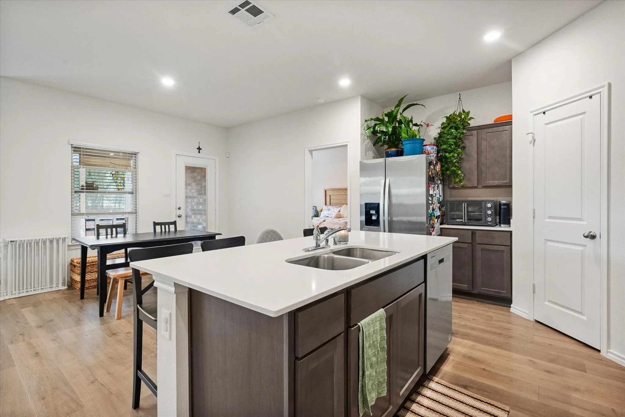 Single Family Residence For Sale in Kaufman County , 1901 Sandy Knoll Drive, Kaufman, Texas 75142, 3 Bedroom, 2 Bathroom, 2 Garage spaces, 1,620 Sqft, built in 2023, Preowned, mls#21150489, Real Estate Agent in Kaufman, Homes For Sale in Kaufman county, Homes For Sale in Kaufman, Realtor in Kaufman Texas, Real Estate Brokerage Independent Realty Texas, Luminita Cordes Realtor