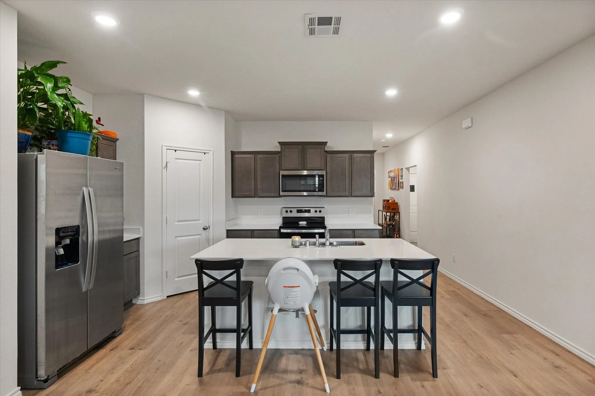 Single Family Residence For Sale in Kaufman County , 1901 Sandy Knoll Drive, Kaufman, Texas 75142, 3 Bedroom, 2 Bathroom, 2 Garage spaces, 1,620 Sqft, built in 2023, Preowned, mls#21150489, Real Estate Agent in Kaufman, Homes For Sale in Kaufman county, Homes For Sale in Kaufman, Realtor in Kaufman Texas, Real Estate Brokerage Independent Realty Texas, Luminita Cordes Realtor