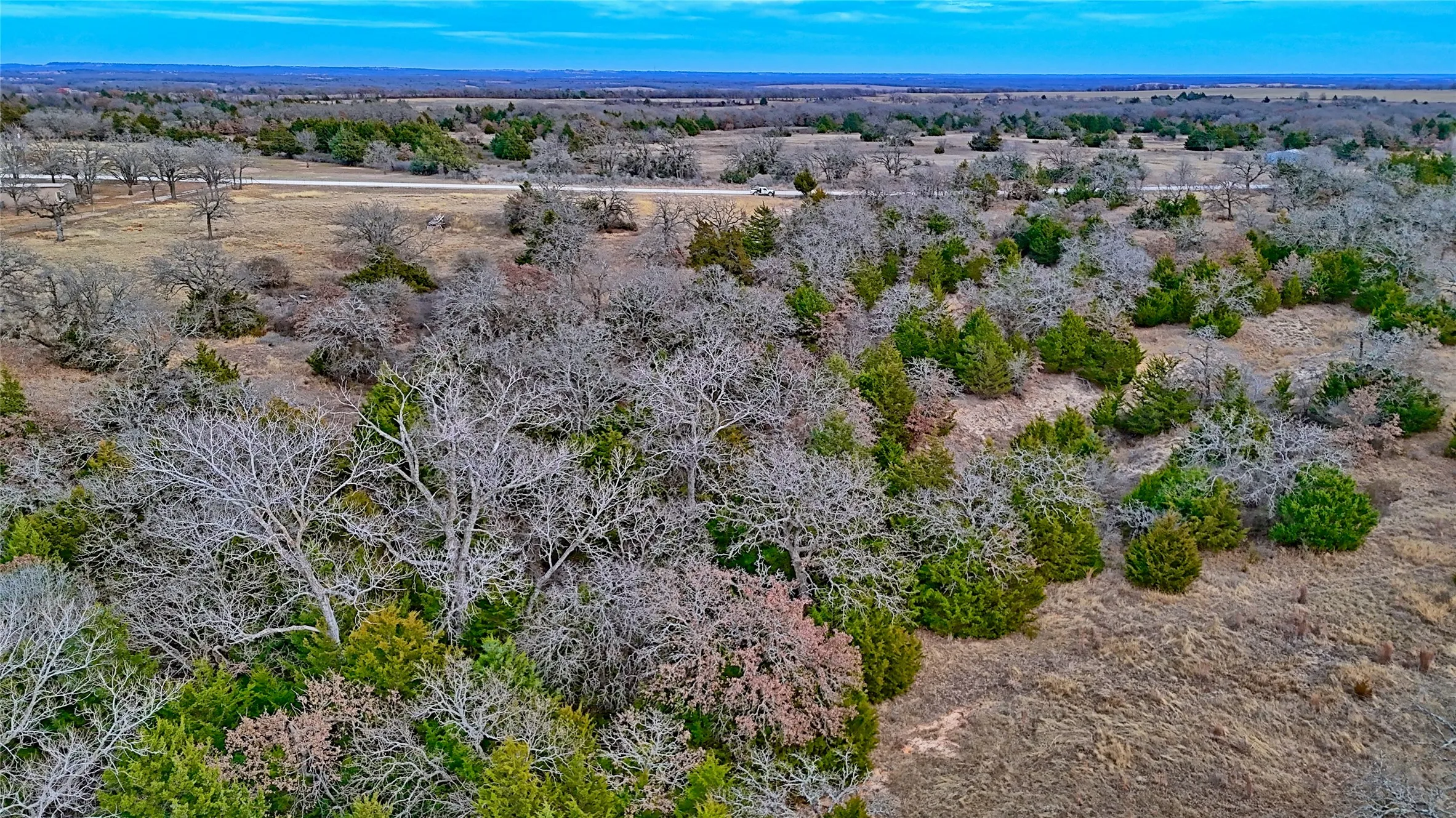 Single Family Residence For Sale in Montague County , 584 W Alamo Road, Bowie, Texas 76230, 3 Bedrooms, 2 Bathrooms, Garage spaces, 2,661 Sqft, built in 1995, Price $499,999, mls#21150277, Real Estate Agent in Bowie, Homes For Sale in Montague county, Homes For Sale in Bowie, Realtor in Bowie Texas, Real Estate Brokerage Independent Realty Texas, Luminita Cordes Realtor