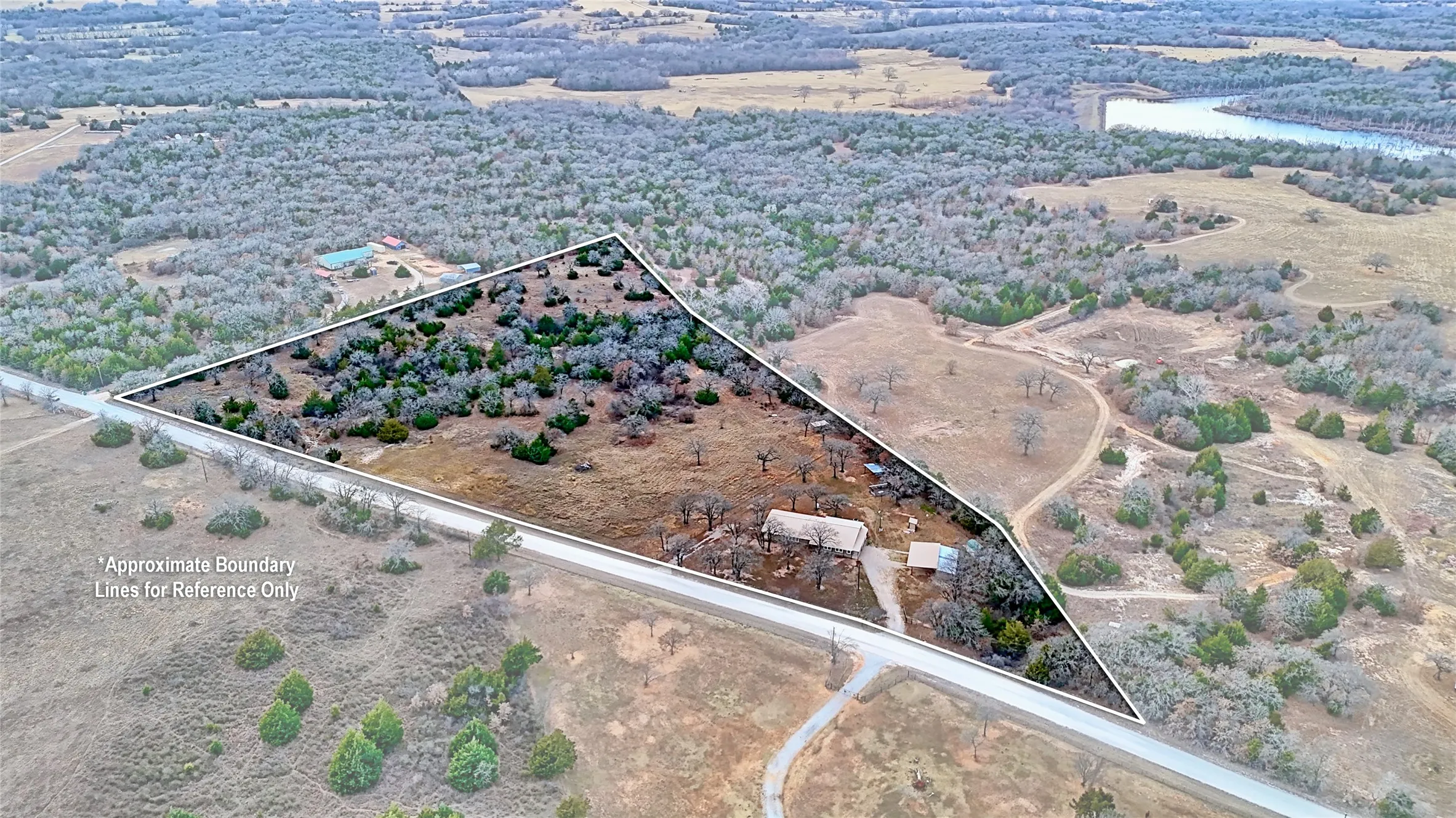 Single Family Residence For Sale in Montague County , 584 W Alamo Road, Bowie, Texas 76230, 3 Bedrooms, 2 Bathrooms, Garage spaces, 2,661 Sqft, built in 1995, Price $499,999, mls#21150277, Real Estate Agent in Bowie, Homes For Sale in Montague county, Homes For Sale in Bowie, Realtor in Bowie Texas, Real Estate Brokerage Independent Realty Texas, Luminita Cordes Realtor