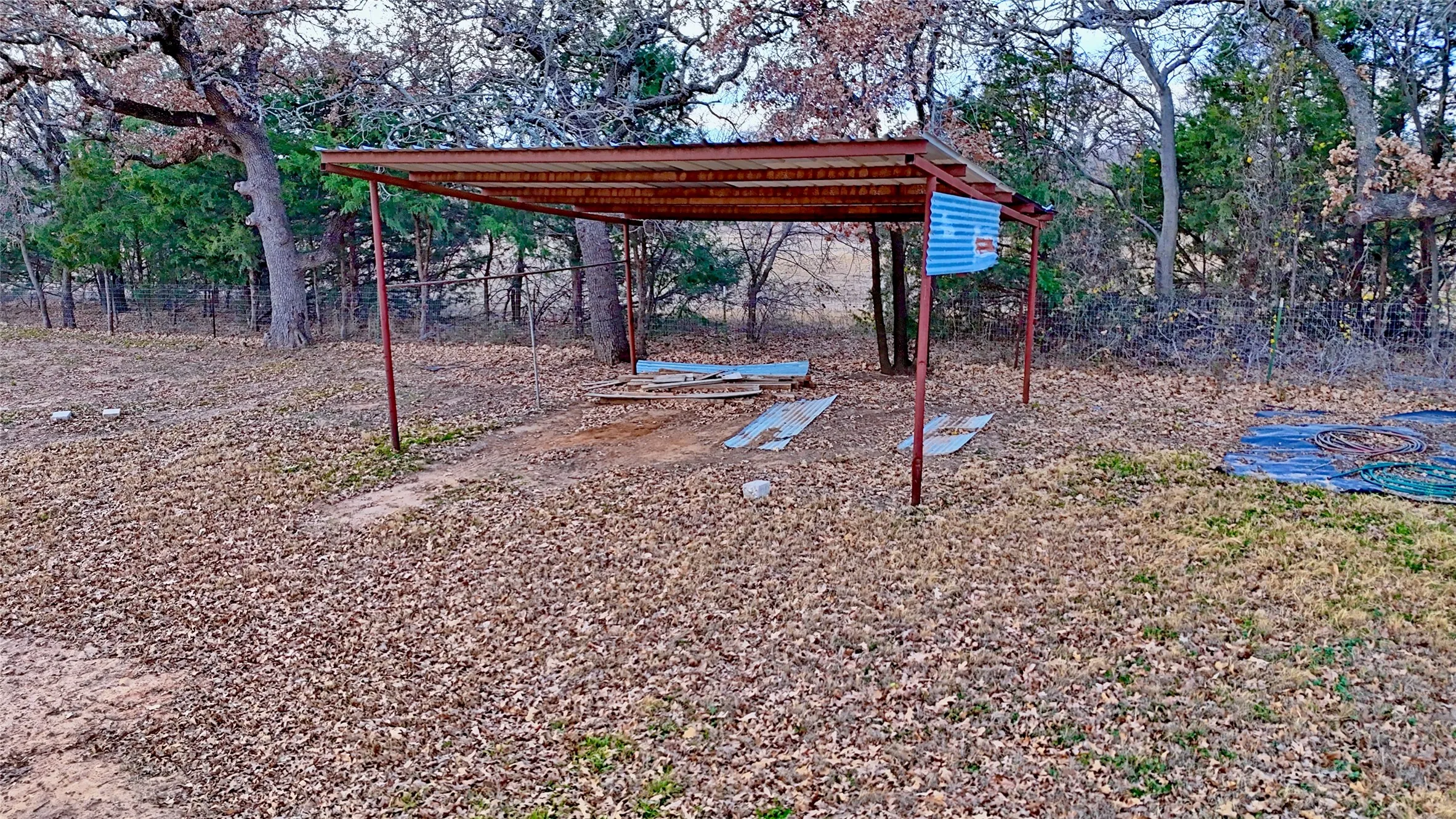 Single Family Residence For Sale in Montague County , 584 W Alamo Road, Bowie, Texas 76230, 3 Bedrooms, 2 Bathrooms, Garage spaces, 2,661 Sqft, built in 1995, Price $499,999, mls#21150277, Real Estate Agent in Bowie, Homes For Sale in Montague county, Homes For Sale in Bowie, Realtor in Bowie Texas, Real Estate Brokerage Independent Realty Texas, Luminita Cordes Realtor