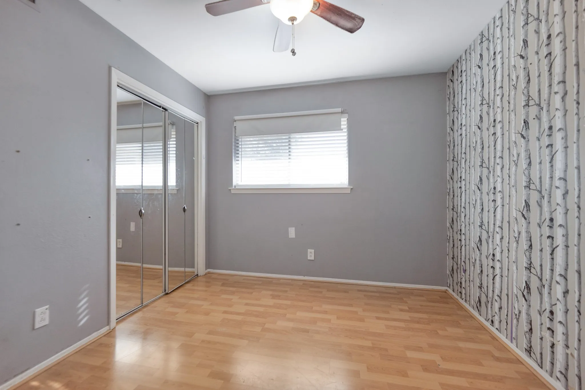 Single Family Residence For Sale in Dallas County , 518 Worcester Way, Richardson, Texas 75080, 4 Bedroom, 2 Bathroom, 2 Garage spaces, 1,630 Sqft, built in 1961, Preowned, Price $330,900, mls#21150734, Real Estate Agent in Richardson, Homes For Sale in Dallas county, Homes For Sale in Richardson, Realtor in Richardson Texas, Real Estate Brokerage Independent Realty Texas, Luminita Cordes Realtor