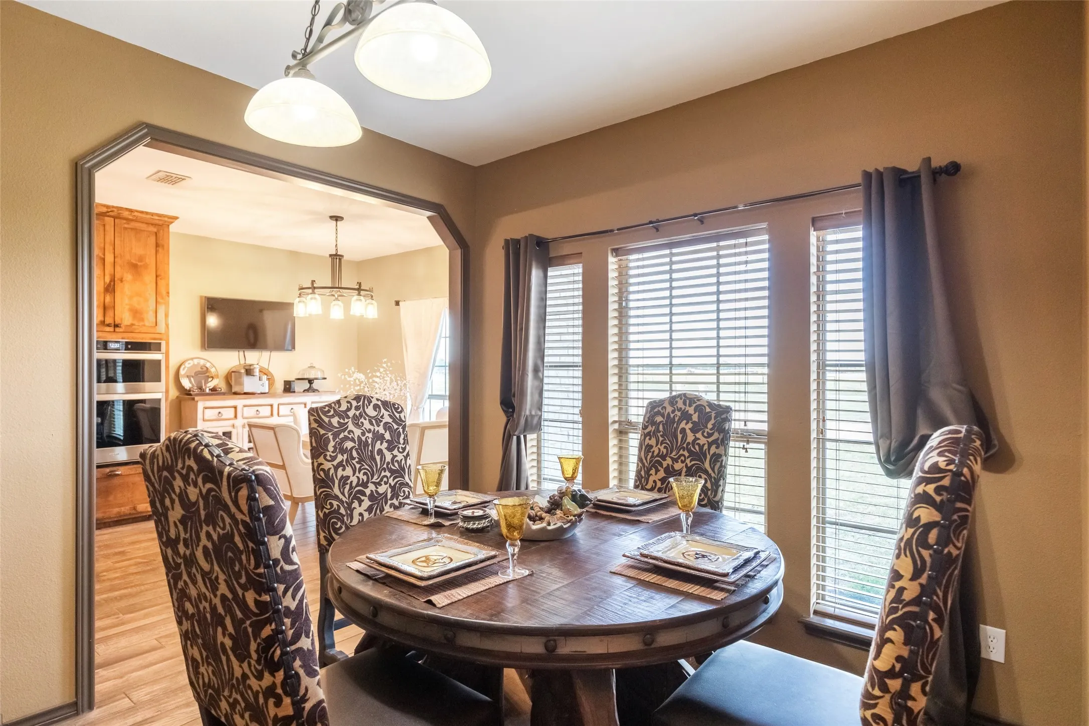 Single Family Residence For Sale in Jones County , 6010 Fm 3326 S, Hawley, Texas 79525, 4 Bedroom, 3 Bathroom, 2 Garage spaces, 2,509 Sqft, built in 2007, mls#21148859, Real Estate Agent in Hawley, Homes For Sale in Jones county, Homes For Sale in Hawley, Realtor in Hawley Texas, Real Estate Brokerage Independent Realty Texas, Luminita Cordes Realtor