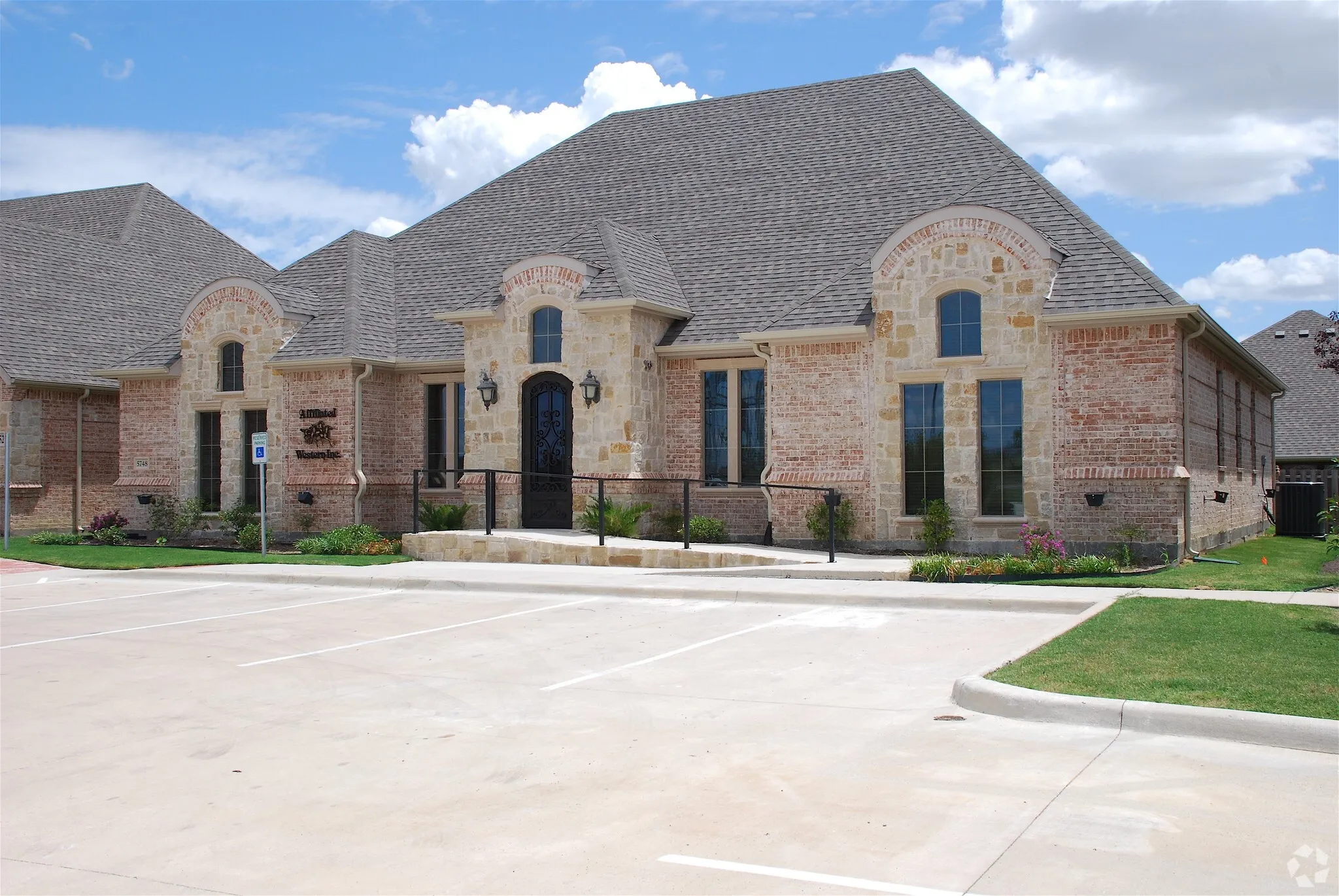Office For Sale in Tarrant County , 5748 Boat Club Road, Fort Worth, Texas 76179, 0, 0, Garage spaces, 3,750 Sqft, built in 2007, Preowned, mls#21149965, Real Estate Agent in Fort Worth, Homes For Sale in Tarrant county, Homes For Sale in Fort Worth, Realtor in Fort Worth Texas, Real Estate Brokerage Independent Realty Texas, Luminita Cordes Realtor