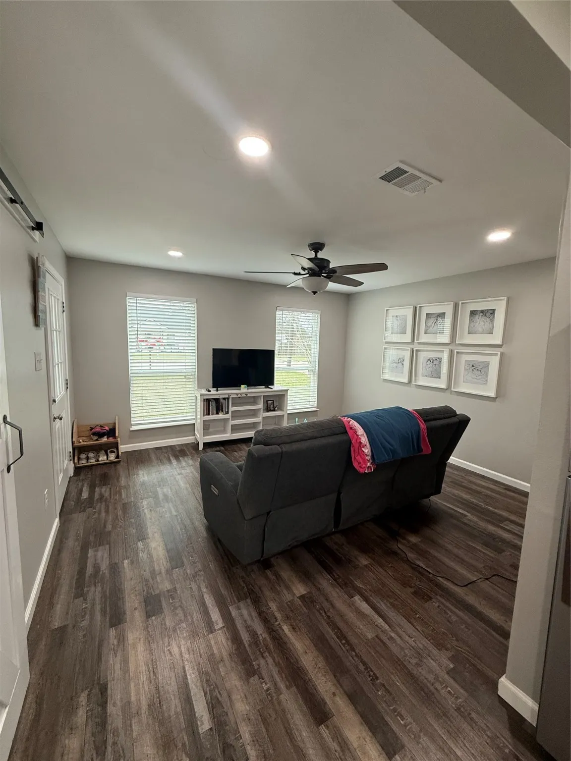 Single Family Residence For Sale in Mc Lennan County , 124 Cedar Street, Waco, Texas 76705, 2 Bedroom, 1 Bathroom, Garage spaces, 810 Sqft, built in 1950, mls#21148657, Real Estate Agent in Waco, Homes For Sale in Mc Lennan county, Homes For Sale in Waco, Realtor in Waco Texas, Real Estate Brokerage Independent Realty Texas, Luminita Cordes Realtor