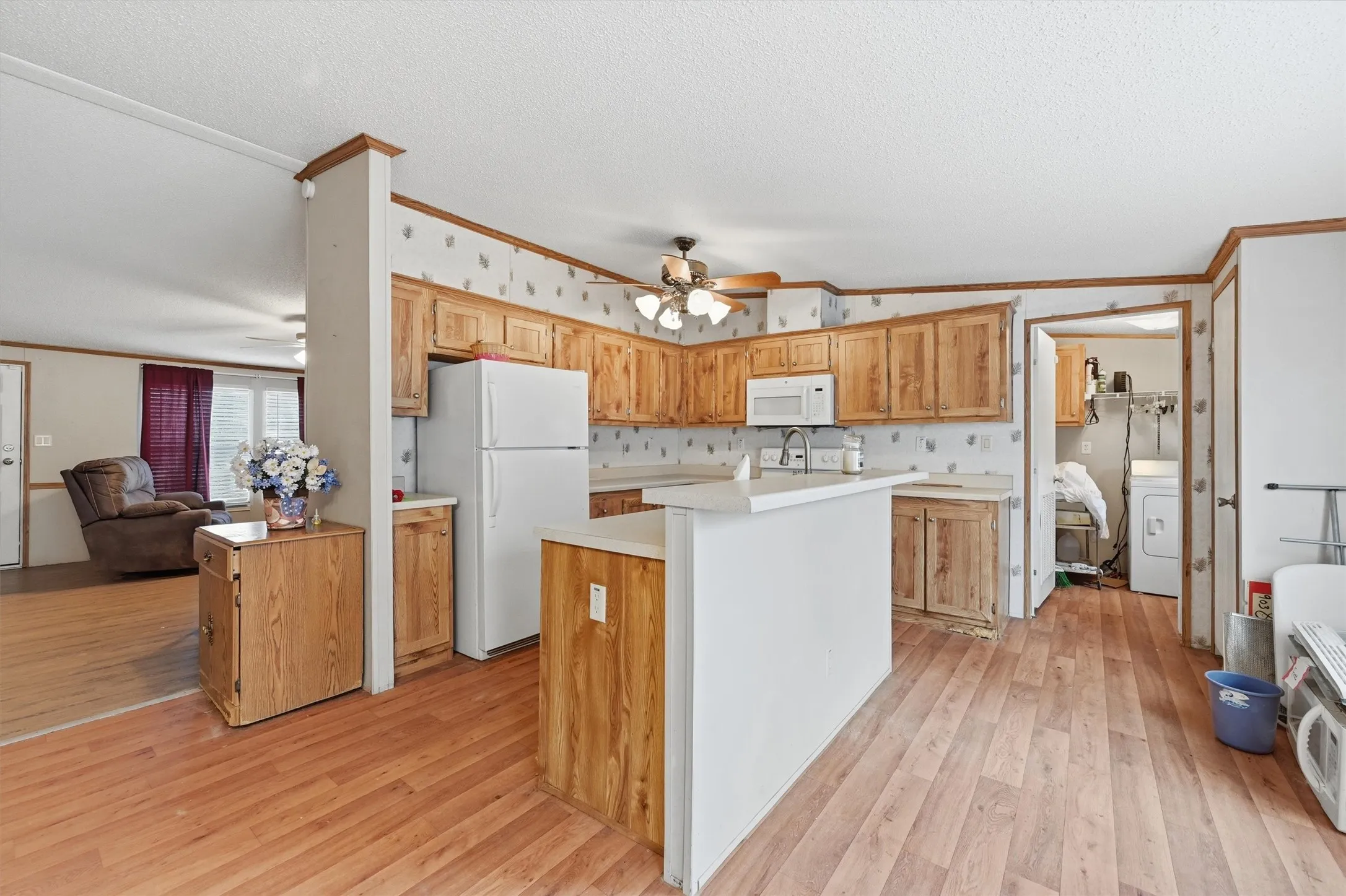 Single Family Residence For Sale in Grayson County , 227 Sheryl Lane, Denison, Texas 75021, 4 Bedrooms, 2 Bathrooms, Garage spaces, 1,920 Sqft, built in 2007, Preowned, Price $217,900, mls#21150458, Real Estate Agent in Denison, Homes For Sale in Grayson county, Homes For Sale in Denison, Realtor in Denison Texas, Real Estate Brokerage Independent Realty Texas, Luminita Cordes Realtor
