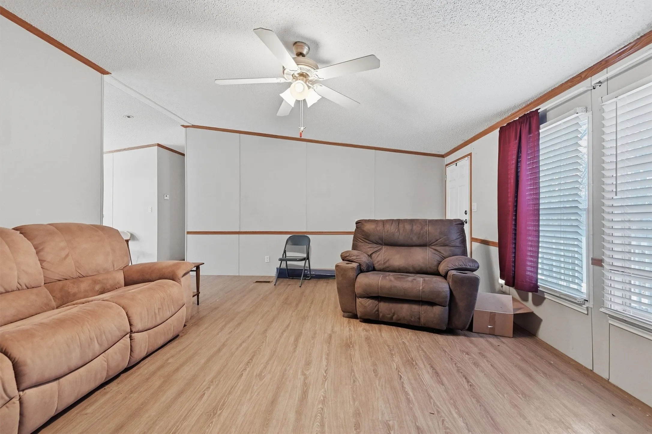 Single Family Residence For Sale in Grayson County , 227 Sheryl Lane, Denison, Texas 75021, 4 Bedrooms, 2 Bathrooms, Garage spaces, 1,920 Sqft, built in 2007, Preowned, Price $217,900, mls#21150458, Real Estate Agent in Denison, Homes For Sale in Grayson county, Homes For Sale in Denison, Realtor in Denison Texas, Real Estate Brokerage Independent Realty Texas, Luminita Cordes Realtor