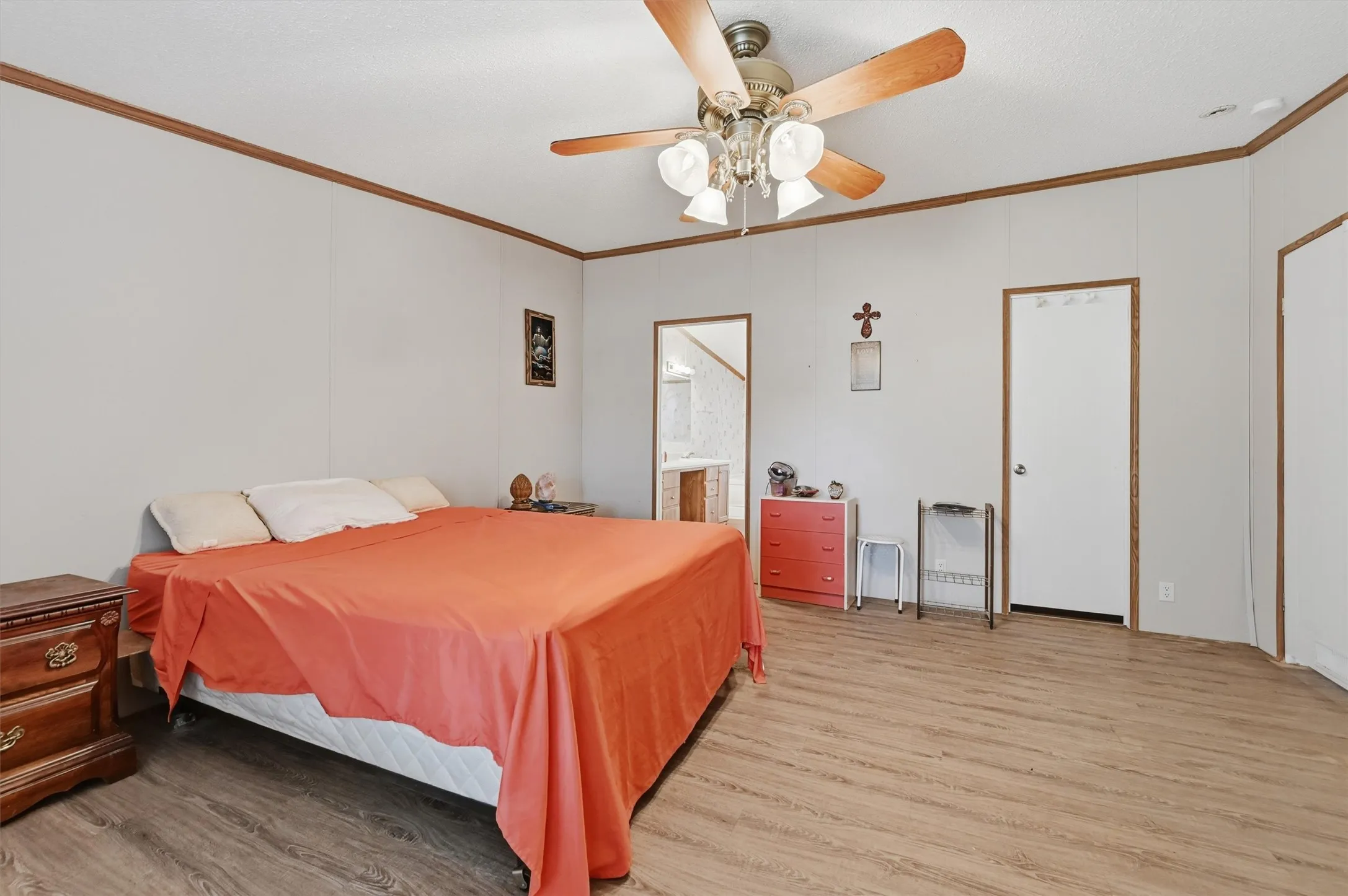 Single Family Residence For Sale in Grayson County , 227 Sheryl Lane, Denison, Texas 75021, 4 Bedrooms, 2 Bathrooms, Garage spaces, 1,920 Sqft, built in 2007, Preowned, Price $217,900, mls#21150458, Real Estate Agent in Denison, Homes For Sale in Grayson county, Homes For Sale in Denison, Realtor in Denison Texas, Real Estate Brokerage Independent Realty Texas, Luminita Cordes Realtor