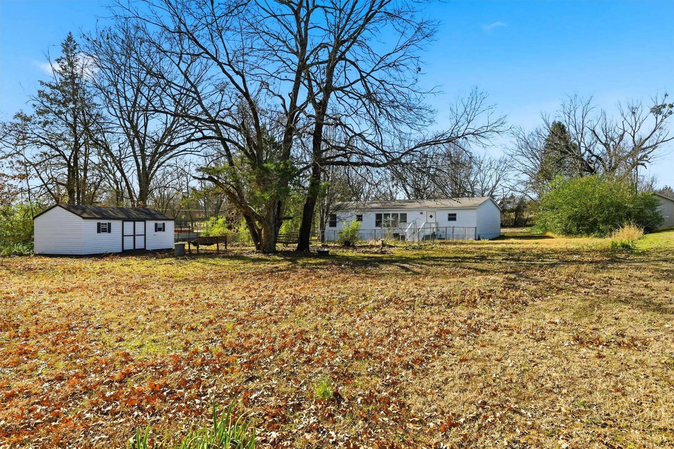 Single Family Residence For Sale in Grayson County , 227 Sheryl Lane, Denison, Texas 75021, 4 Bedrooms, 2 Bathrooms, Garage spaces, 1,920 Sqft, built in 2007, Preowned, Price $217,900, mls#21150458, Real Estate Agent in Denison, Homes For Sale in Grayson county, Homes For Sale in Denison, Realtor in Denison Texas, Real Estate Brokerage Independent Realty Texas, Luminita Cordes Realtor