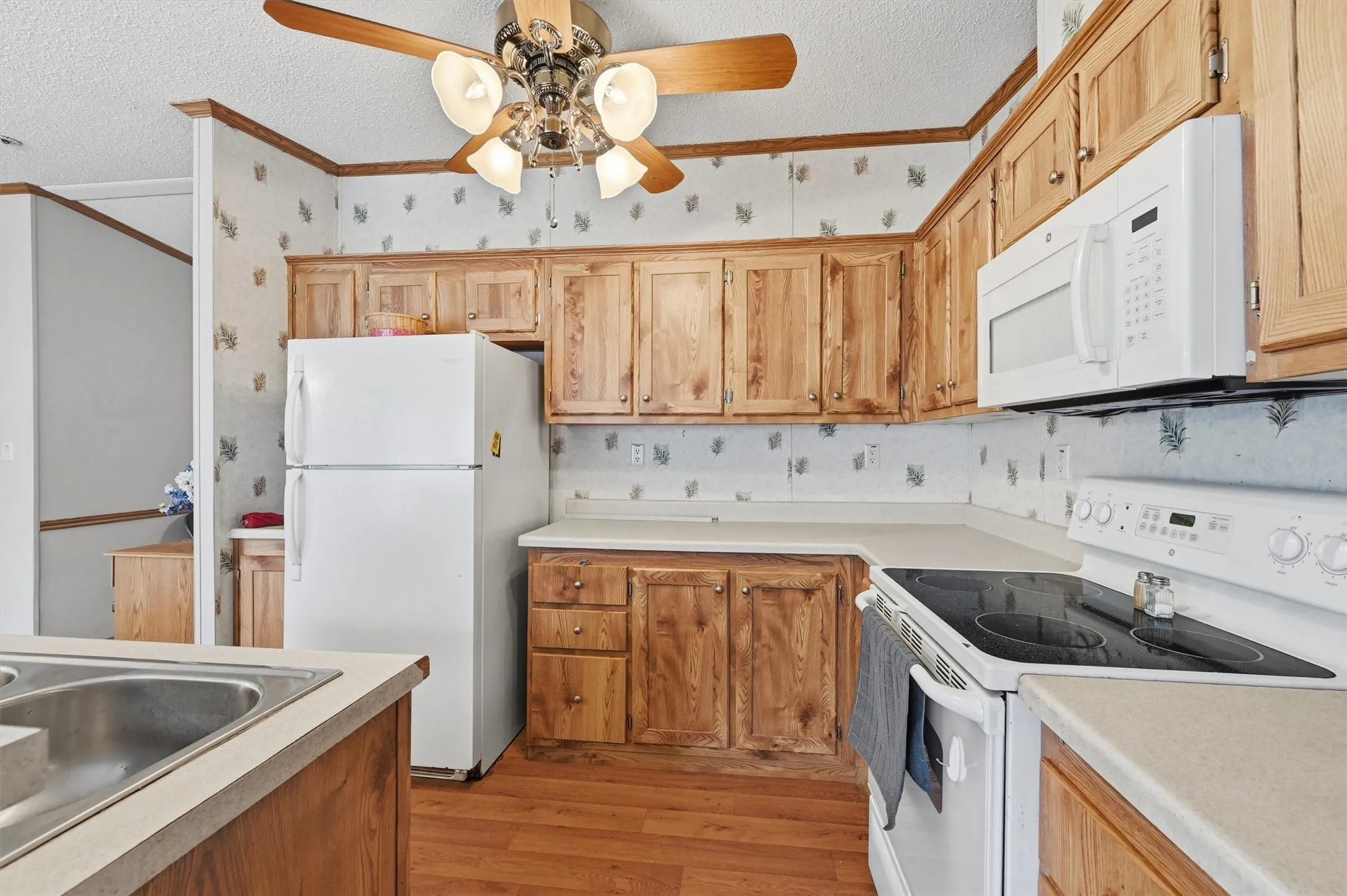 Single Family Residence For Sale in Grayson County , 227 Sheryl Lane, Denison, Texas 75021, 4 Bedrooms, 2 Bathrooms, Garage spaces, 1,920 Sqft, built in 2007, Preowned, Price $217,900, mls#21150458, Real Estate Agent in Denison, Homes For Sale in Grayson county, Homes For Sale in Denison, Realtor in Denison Texas, Real Estate Brokerage Independent Realty Texas, Luminita Cordes Realtor