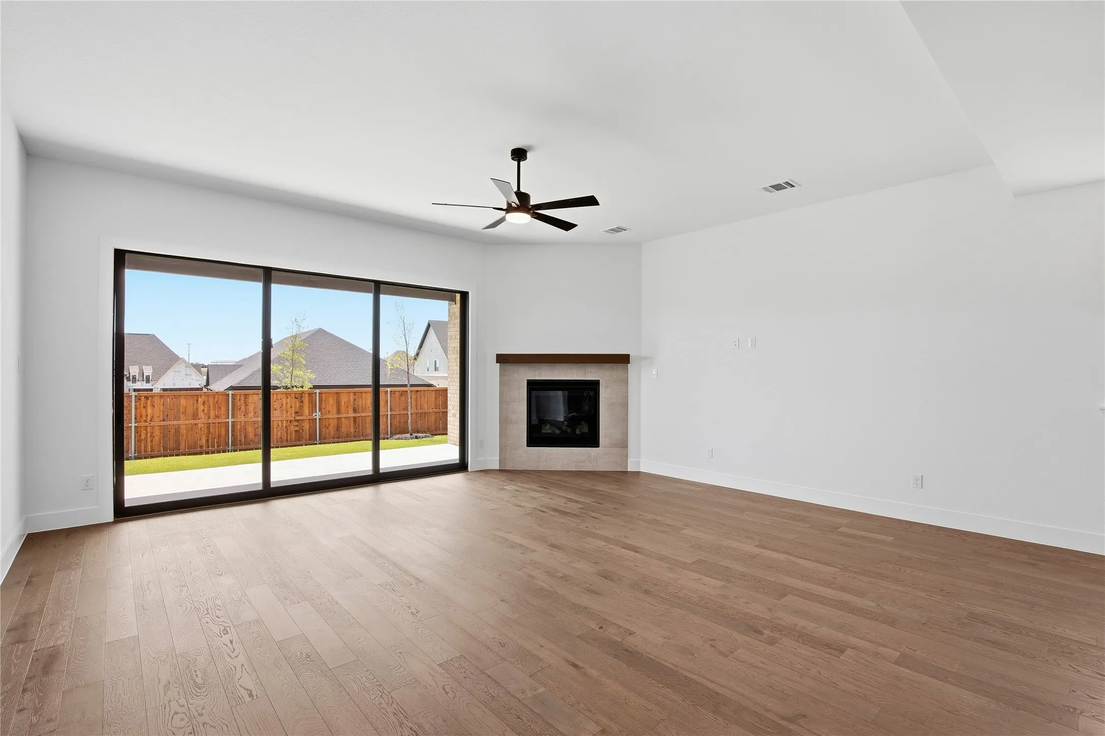 Single Family Residence For Sale in Tarrant County , 7317 Saker Street, Fort Worth, Texas 76179, 4 Bedroom, 3 Bathroom, 2 Garage spaces, 3,213 Sqft, built in 2026, mls#21150980, Real Estate Agent in Fort Worth, Homes For Sale in Tarrant county, Homes For Sale in Fort Worth, Realtor in Fort Worth Texas, Real Estate Brokerage Independent Realty Texas, Luminita Cordes Realtor