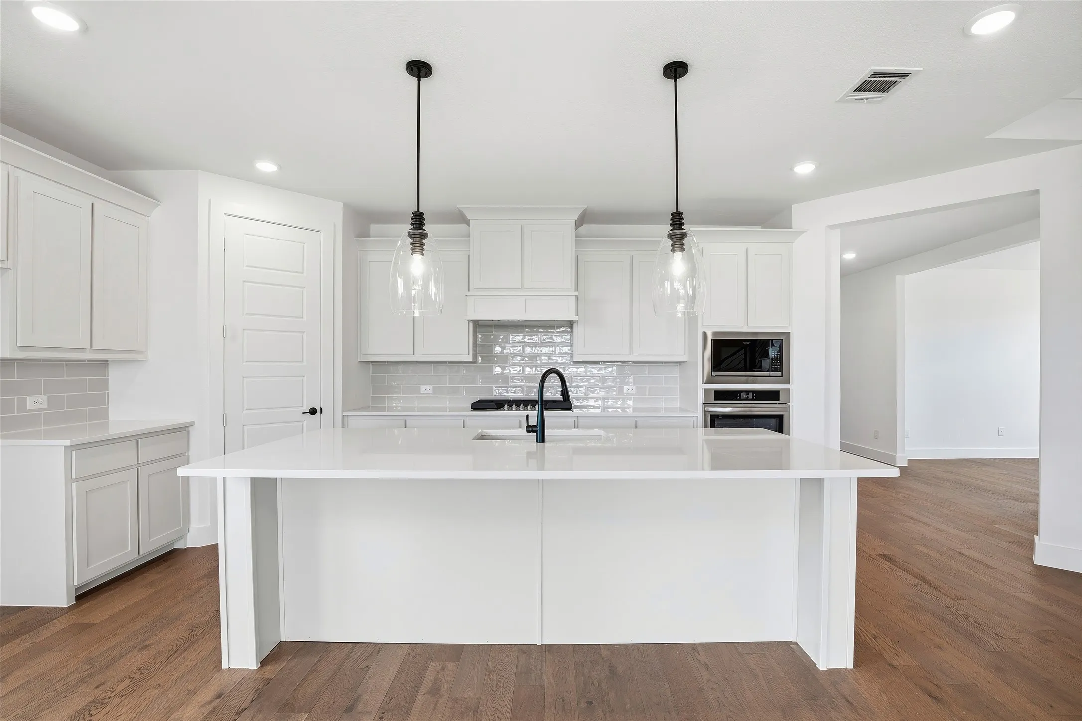 Single Family Residence For Sale in Tarrant County , 7317 Saker Street, Fort Worth, Texas 76179, 4 Bedroom, 3 Bathroom, 2 Garage spaces, 3,213 Sqft, built in 2026, mls#21150980, Real Estate Agent in Fort Worth, Homes For Sale in Tarrant county, Homes For Sale in Fort Worth, Realtor in Fort Worth Texas, Real Estate Brokerage Independent Realty Texas, Luminita Cordes Realtor