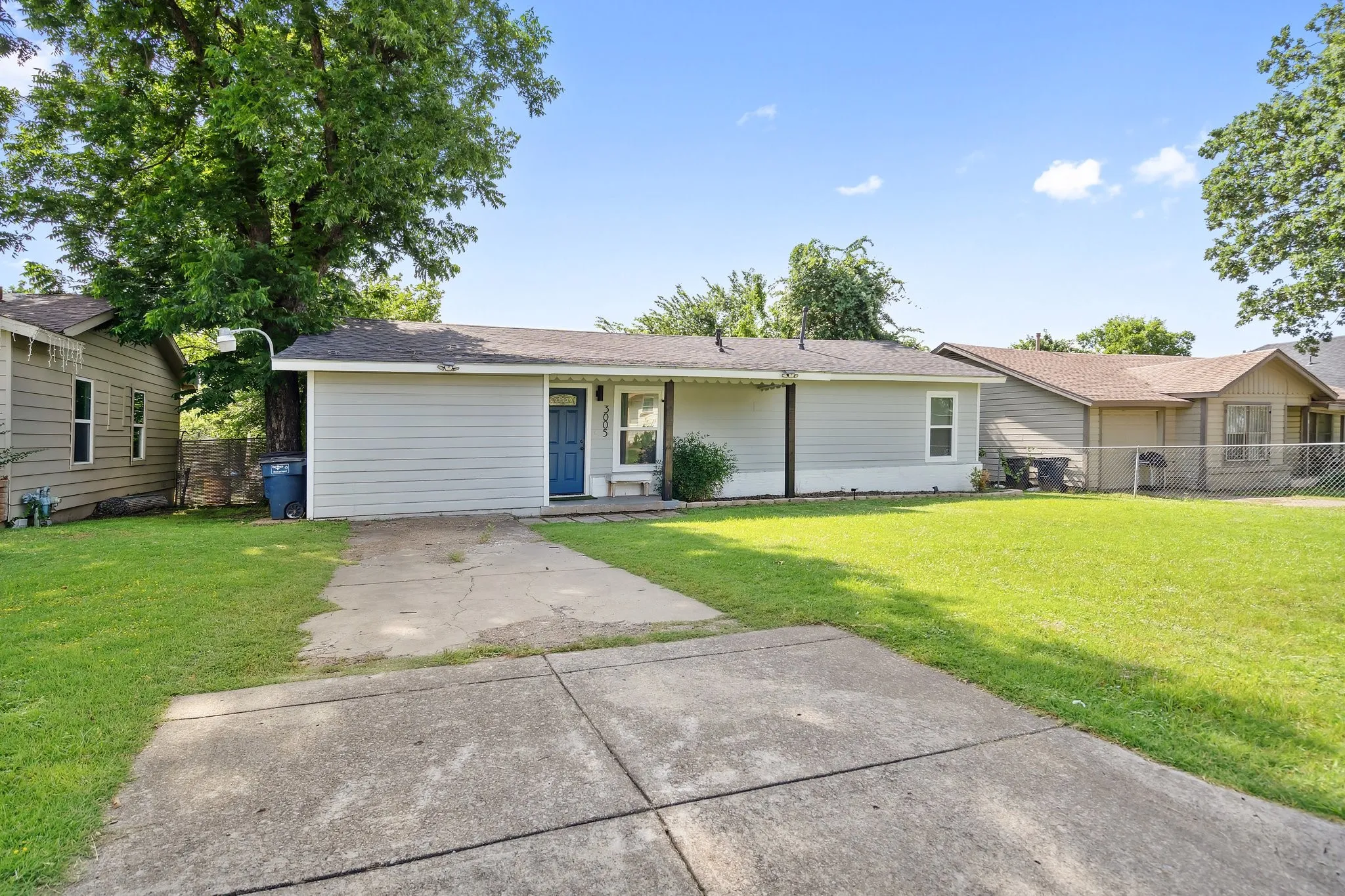 Single Family Residence For Sale in Tarrant County , 3005 Pate Drive, Fort Worth, Texas 76105, 4 Bedroom, 2 Bathroom, Garage spaces, 1,296 Sqft, built in 1955, mls#21151069, Real Estate Agent in Fort Worth, Homes For Sale in Tarrant county, Homes For Sale in Fort Worth, Realtor in Fort Worth Texas, Real Estate Brokerage Independent Realty Texas, Luminita Cordes Realtor
