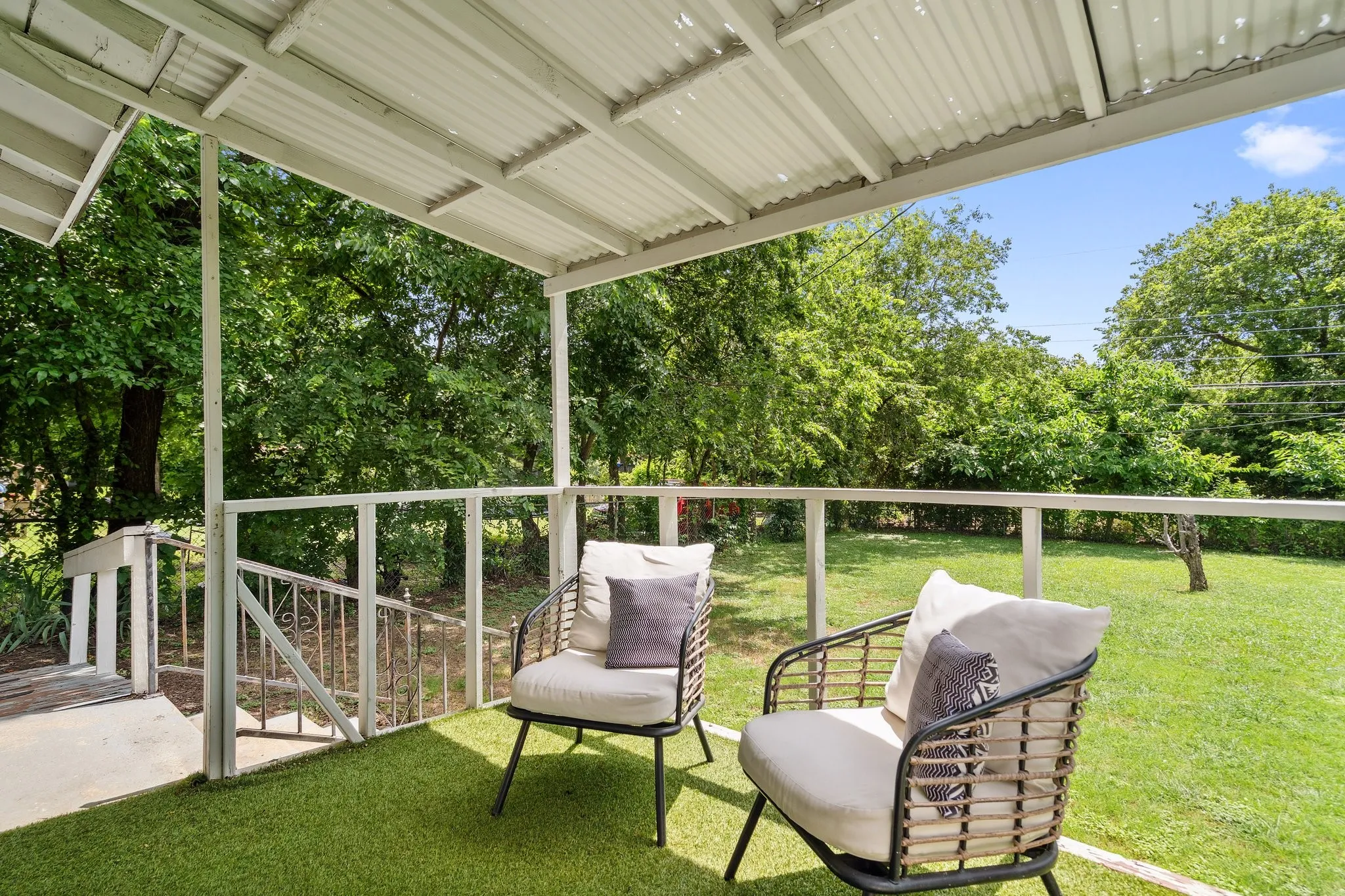 Single Family Residence For Sale in Tarrant County , 3005 Pate Drive, Fort Worth, Texas 76105, 4 Bedroom, 2 Bathroom, Garage spaces, 1,296 Sqft, built in 1955, mls#21151069, Real Estate Agent in Fort Worth, Homes For Sale in Tarrant county, Homes For Sale in Fort Worth, Realtor in Fort Worth Texas, Real Estate Brokerage Independent Realty Texas, Luminita Cordes Realtor