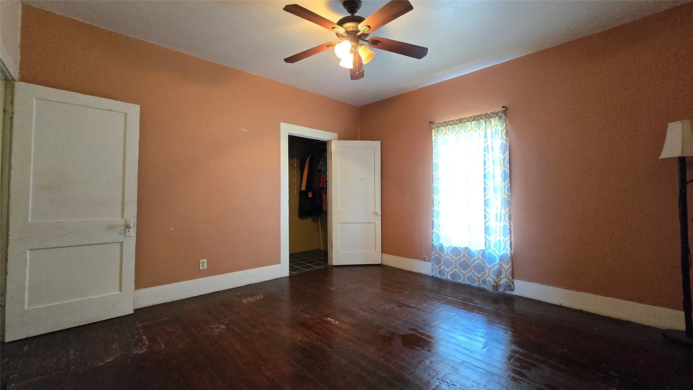 Second bedroom