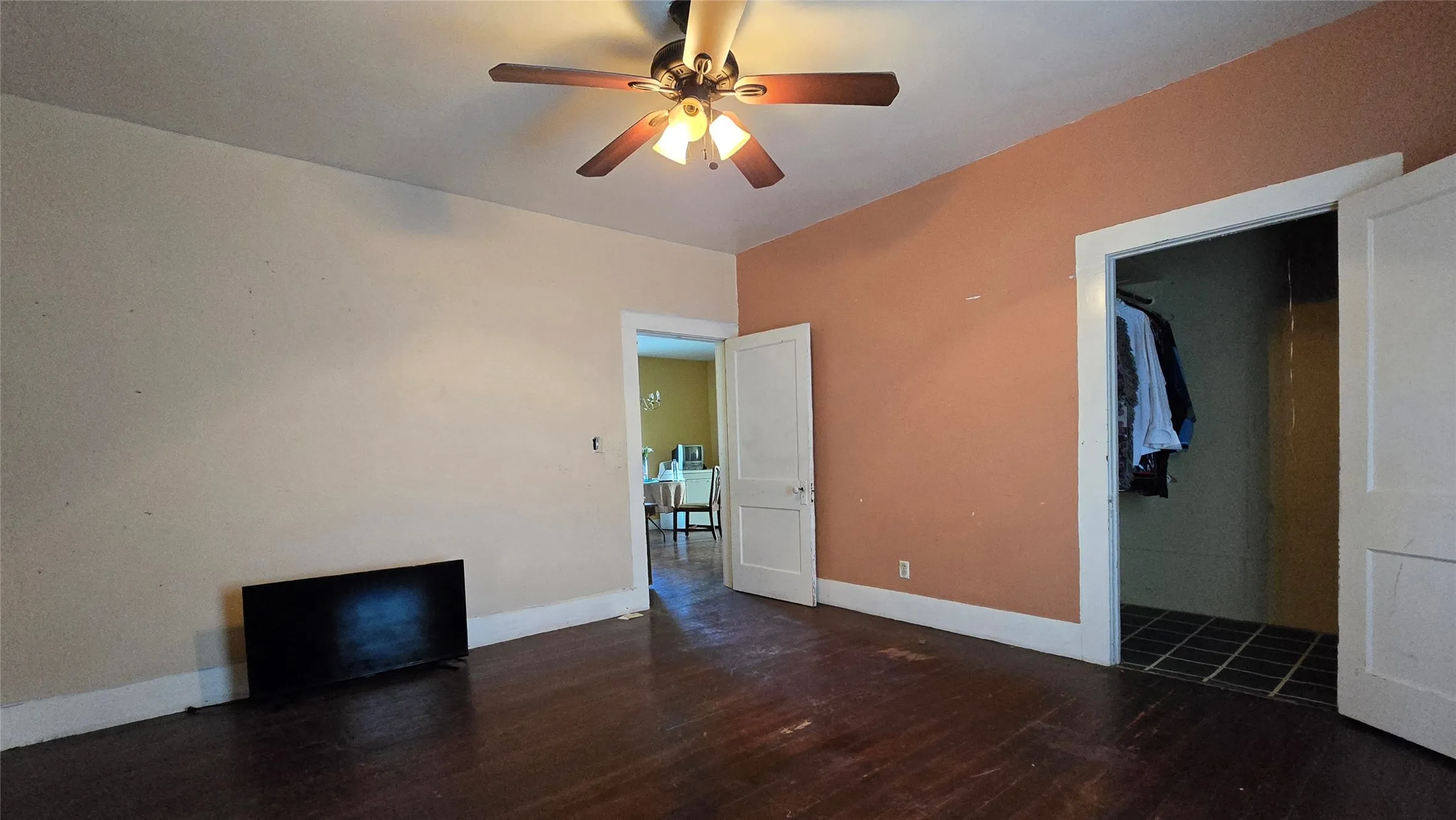 Second bedroom