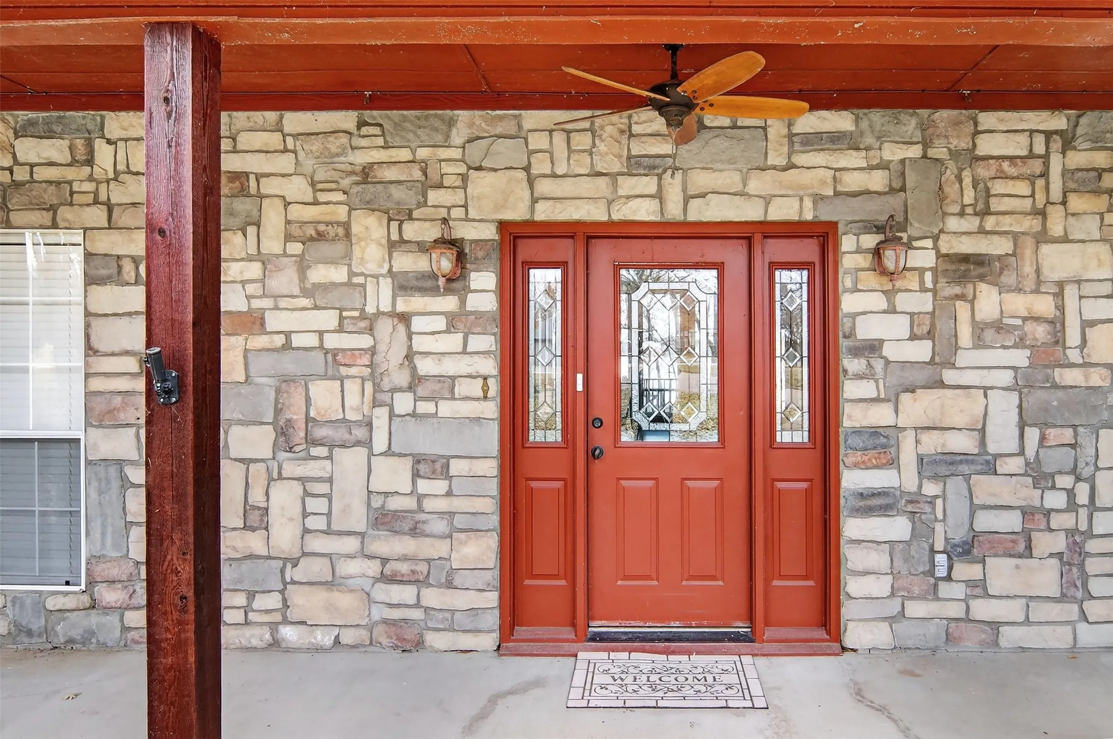 Single Family Residence For Sale in Wood County , 643 PR 5937, Emory, Texas 75440, 4 Bedroom, 4 Bathroom, 3 Garage spaces, 3,275 Sqft, built in 1999, mls#21135440, Real Estate Agent in Emory, Homes For Sale in Wood county, Homes For Sale in Emory, Realtor in Emory Texas, Real Estate Brokerage Independent Realty Texas, Luminita Cordes Realtor