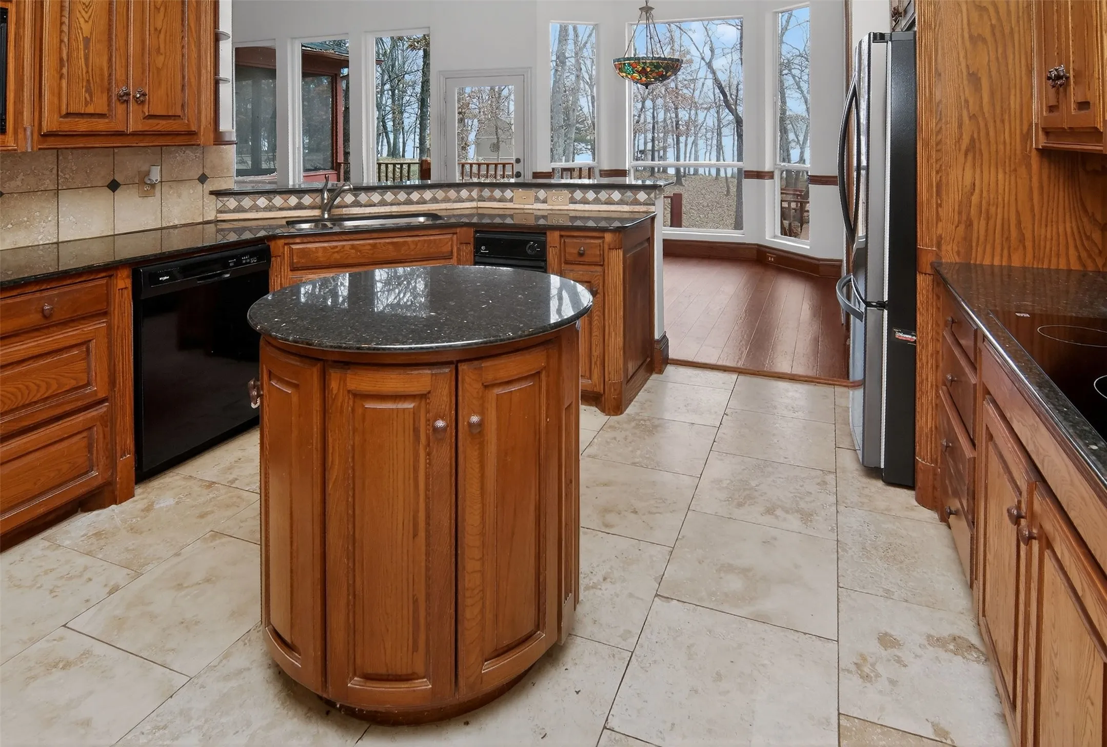 Single Family Residence For Sale in Wood County , 643 PR 5937, Emory, Texas 75440, 4 Bedroom, 4 Bathroom, 3 Garage spaces, 3,275 Sqft, built in 1999, mls#21135440, Real Estate Agent in Emory, Homes For Sale in Wood county, Homes For Sale in Emory, Realtor in Emory Texas, Real Estate Brokerage Independent Realty Texas, Luminita Cordes Realtor