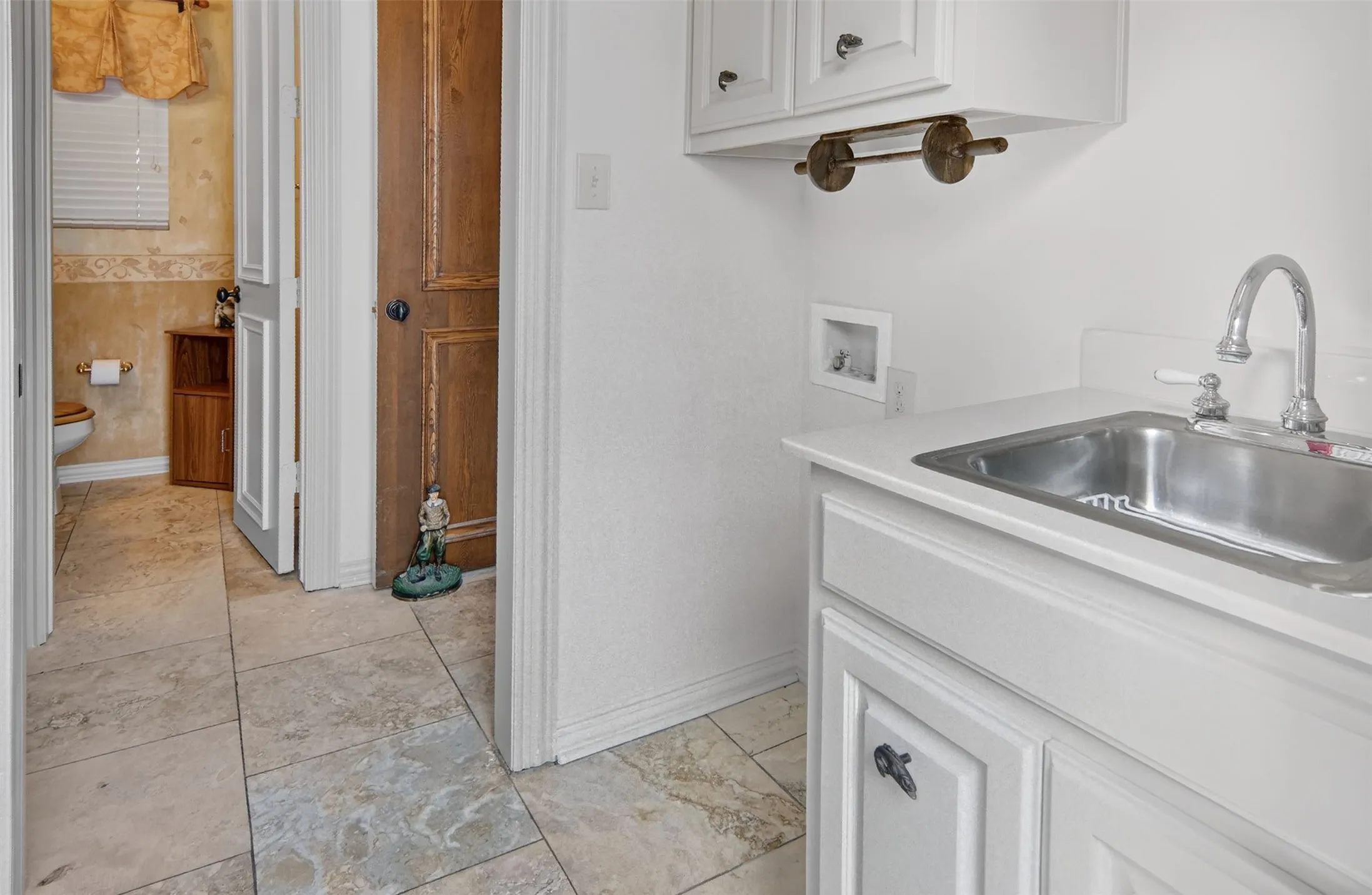 Single Family Residence For Sale in Wood County , 643 PR 5937, Emory, Texas 75440, 4 Bedroom, 4 Bathroom, 3 Garage spaces, 3,275 Sqft, built in 1999, mls#21135440, Real Estate Agent in Emory, Homes For Sale in Wood county, Homes For Sale in Emory, Realtor in Emory Texas, Real Estate Brokerage Independent Realty Texas, Luminita Cordes Realtor