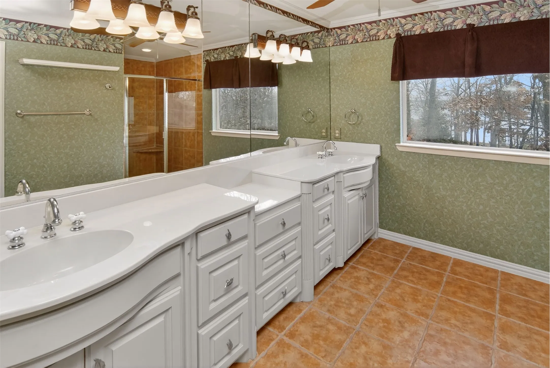 Single Family Residence For Sale in Wood County , 643 PR 5937, Emory, Texas 75440, 4 Bedroom, 4 Bathroom, 3 Garage spaces, 3,275 Sqft, built in 1999, mls#21135440, Real Estate Agent in Emory, Homes For Sale in Wood county, Homes For Sale in Emory, Realtor in Emory Texas, Real Estate Brokerage Independent Realty Texas, Luminita Cordes Realtor
