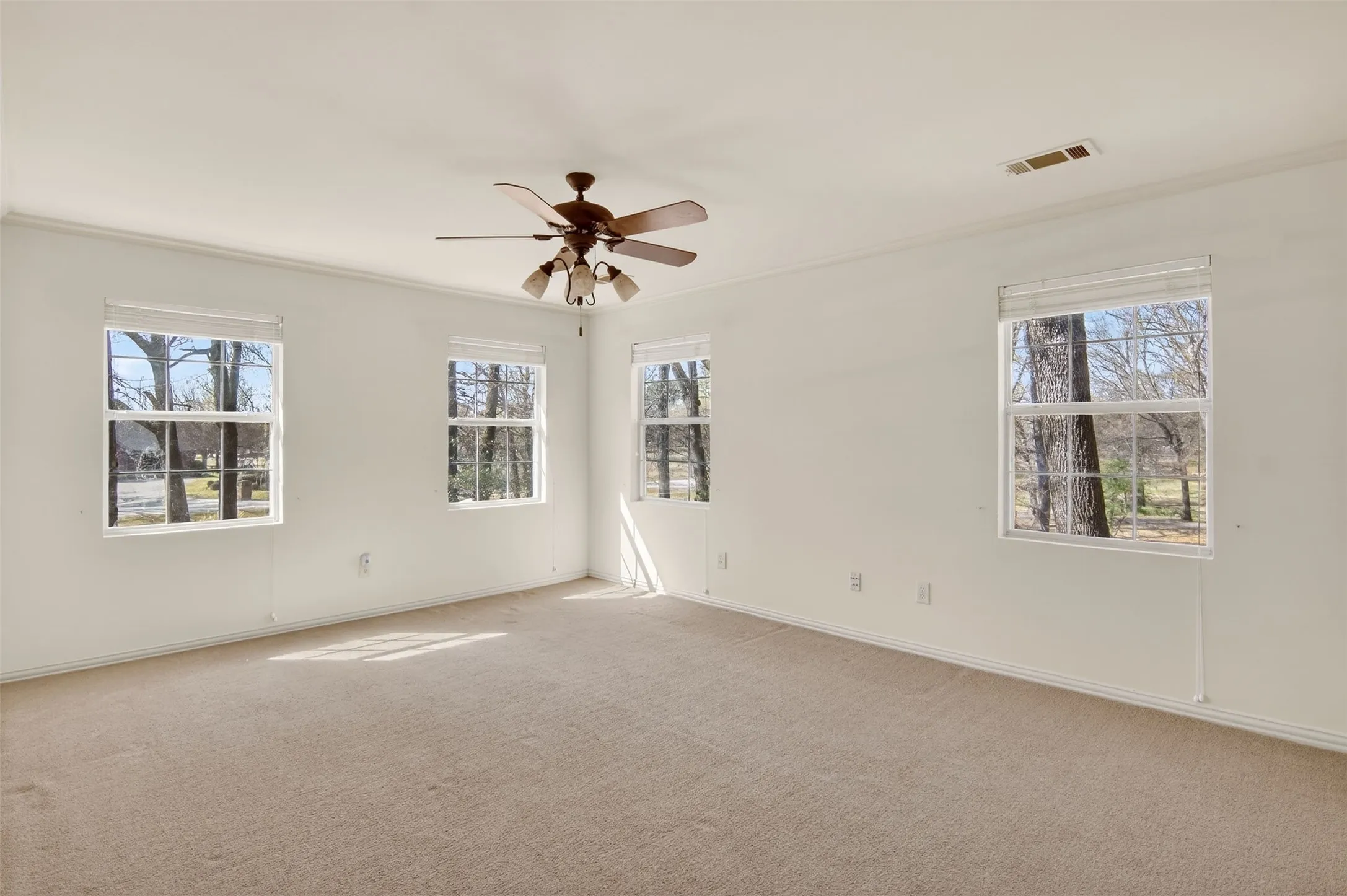 Single Family Residence For Sale in Wood County , 643 PR 5937, Emory, Texas 75440, 4 Bedroom, 4 Bathroom, 3 Garage spaces, 3,275 Sqft, built in 1999, mls#21135440, Real Estate Agent in Emory, Homes For Sale in Wood county, Homes For Sale in Emory, Realtor in Emory Texas, Real Estate Brokerage Independent Realty Texas, Luminita Cordes Realtor