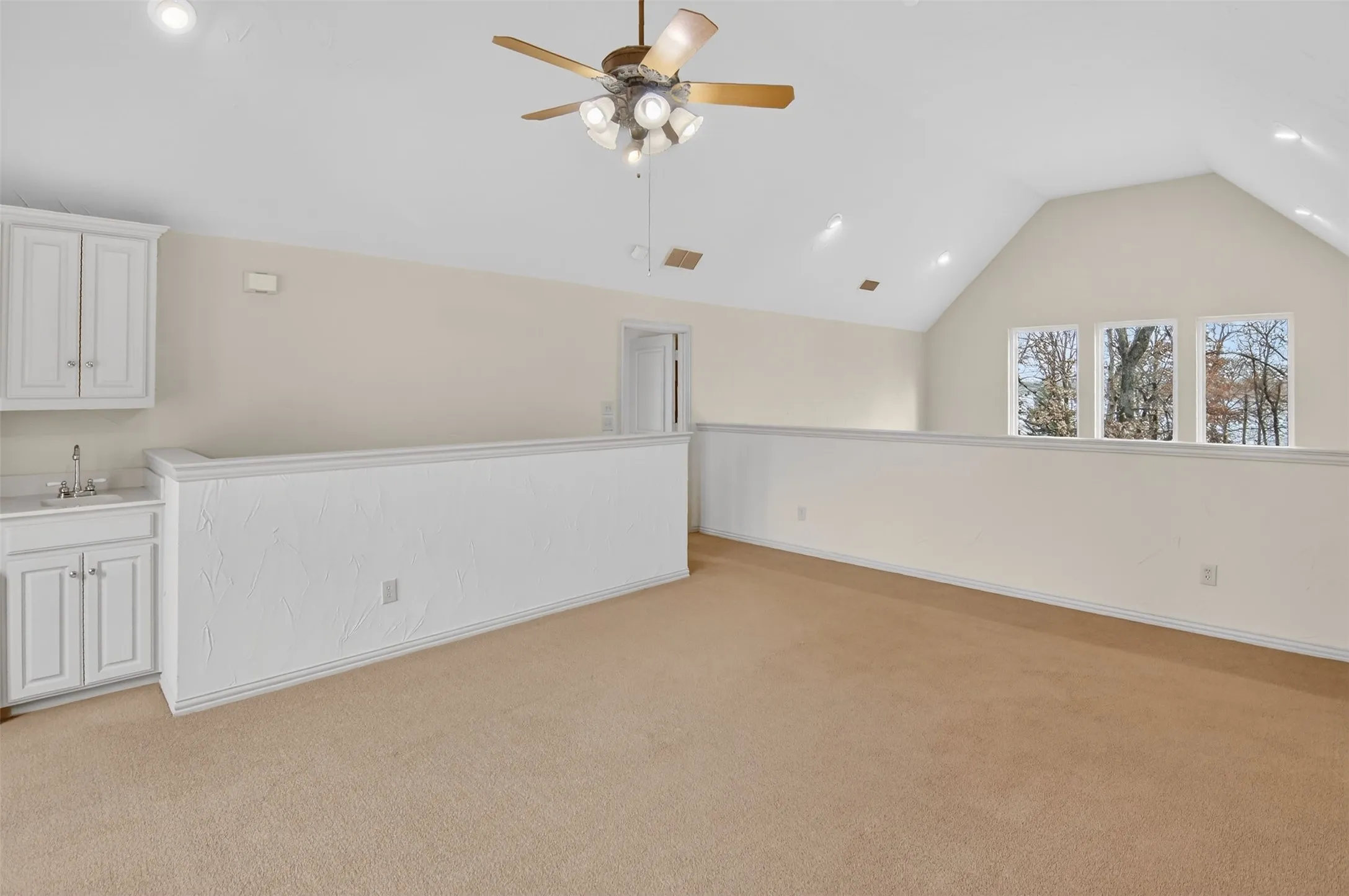 Single Family Residence For Sale in Wood County , 643 PR 5937, Emory, Texas 75440, 4 Bedroom, 4 Bathroom, 3 Garage spaces, 3,275 Sqft, built in 1999, mls#21135440, Real Estate Agent in Emory, Homes For Sale in Wood county, Homes For Sale in Emory, Realtor in Emory Texas, Real Estate Brokerage Independent Realty Texas, Luminita Cordes Realtor
