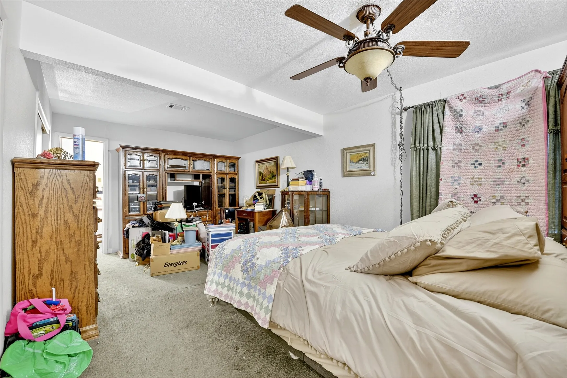 Single Family Residence For Sale in Dallas County , 2947 Cameo Lane, Farmers Branch, Texas 75234, 3 Bedroom, 2 Bathroom, 2 Garage spaces, 1,864 Sqft, built in 1958, mls#21151169, Real Estate Agent in Farmers Branch, Homes For Sale in Dallas county, Homes For Sale in Farmers Branch, Realtor in Farmers Branch Texas, Real Estate Brokerage Independent Realty Texas, Luminita Cordes Realtor