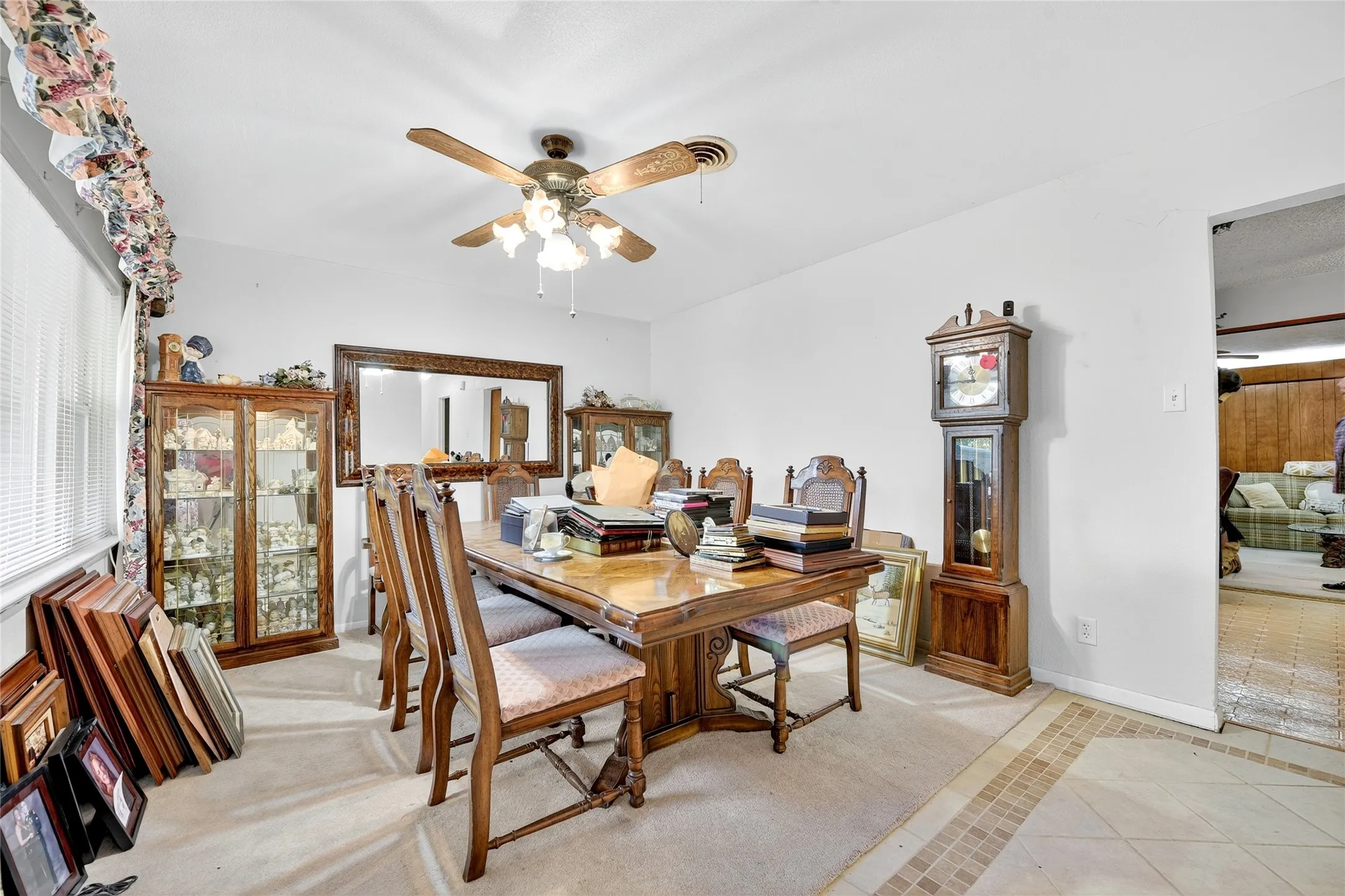 Single Family Residence For Sale in Dallas County , 2947 Cameo Lane, Farmers Branch, Texas 75234, 3 Bedroom, 2 Bathroom, 2 Garage spaces, 1,864 Sqft, built in 1958, mls#21151169, Real Estate Agent in Farmers Branch, Homes For Sale in Dallas county, Homes For Sale in Farmers Branch, Realtor in Farmers Branch Texas, Real Estate Brokerage Independent Realty Texas, Luminita Cordes Realtor