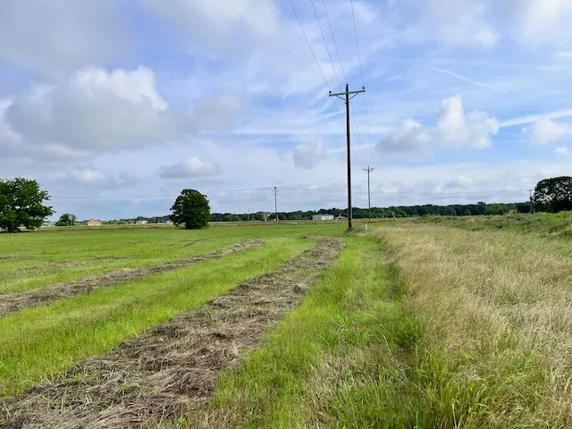 Unimproved Land For Sale in Navarro County , 9820 S US HWY 287, Corsicana, Texas 75109, 0, 0, Garage spaces, 0 Sqft, built in 0, Price $903,000, mls#21142777, Real Estate Agent in Corsicana, Homes For Sale in Navarro county, Homes For Sale in Corsicana, Realtor in Corsicana Texas, Real Estate Brokerage Independent Realty Texas, Luminita Cordes Realtor