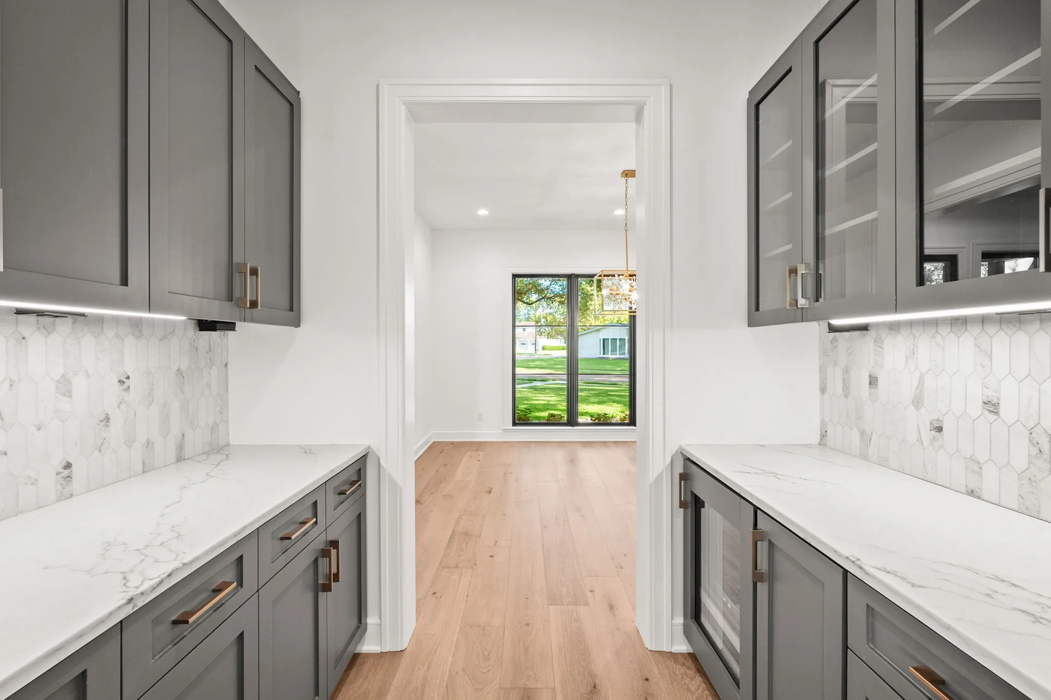 Single Family Residence For Sale in Dallas County , 1211 Seminole Drive, Richardson, Texas 75080, 5 Bedroom, 6 Bathroom, 2 Garage spaces, 5,340 Sqft, built in 2025, New Construction - Complete, mls#21151020, Real Estate Agent in Richardson, Homes For Sale in Dallas county, Homes For Sale in Richardson, Realtor in Richardson Texas, Real Estate Brokerage Independent Realty Texas, Luminita Cordes Realtor