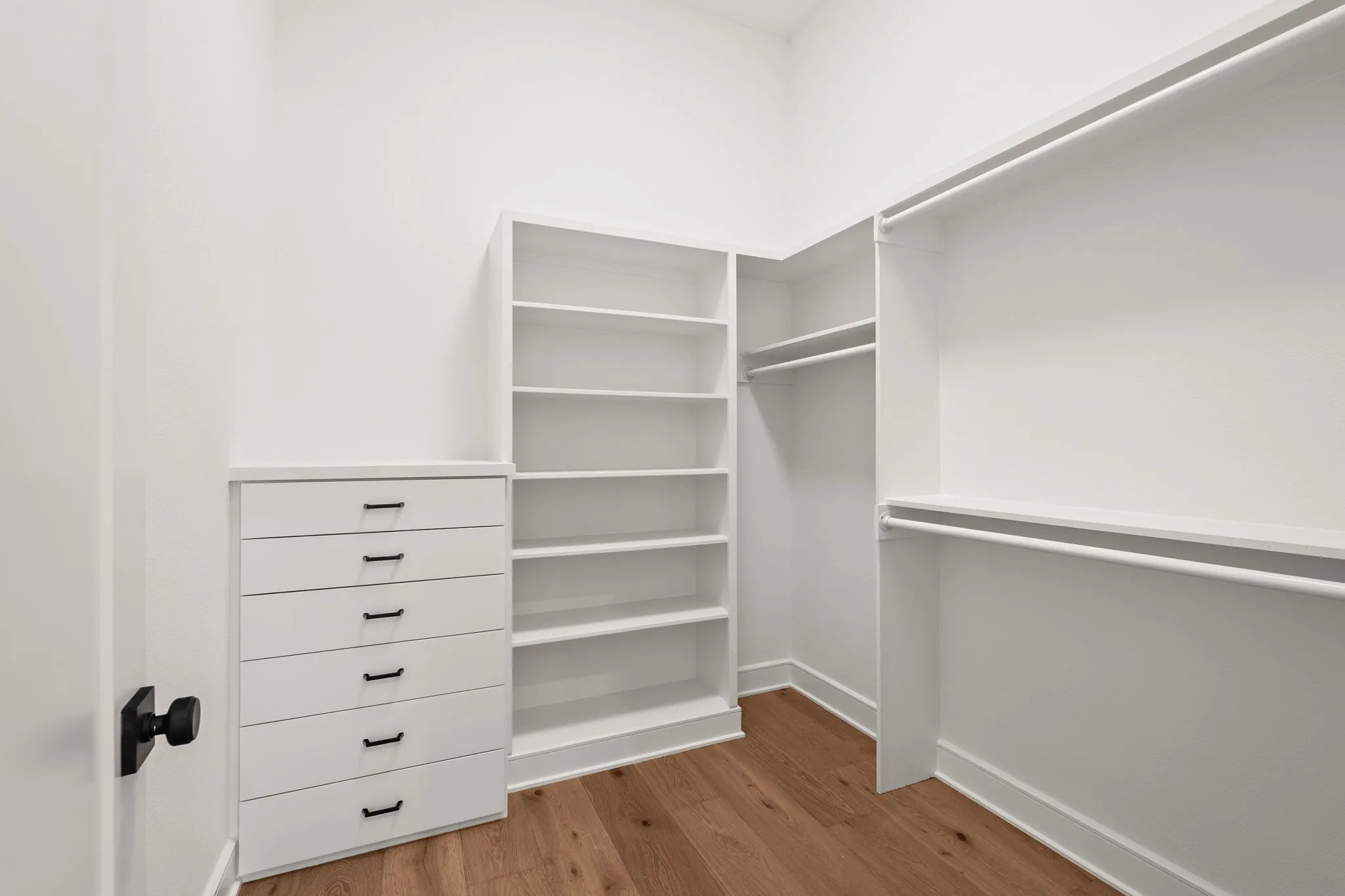 Single Family Residence For Sale in Dallas County , 1211 Seminole Drive, Richardson, Texas 75080, 5 Bedroom, 6 Bathroom, 2 Garage spaces, 5,340 Sqft, built in 2025, New Construction - Complete, mls#21151020, Real Estate Agent in Richardson, Homes For Sale in Dallas county, Homes For Sale in Richardson, Realtor in Richardson Texas, Real Estate Brokerage Independent Realty Texas, Luminita Cordes Realtor