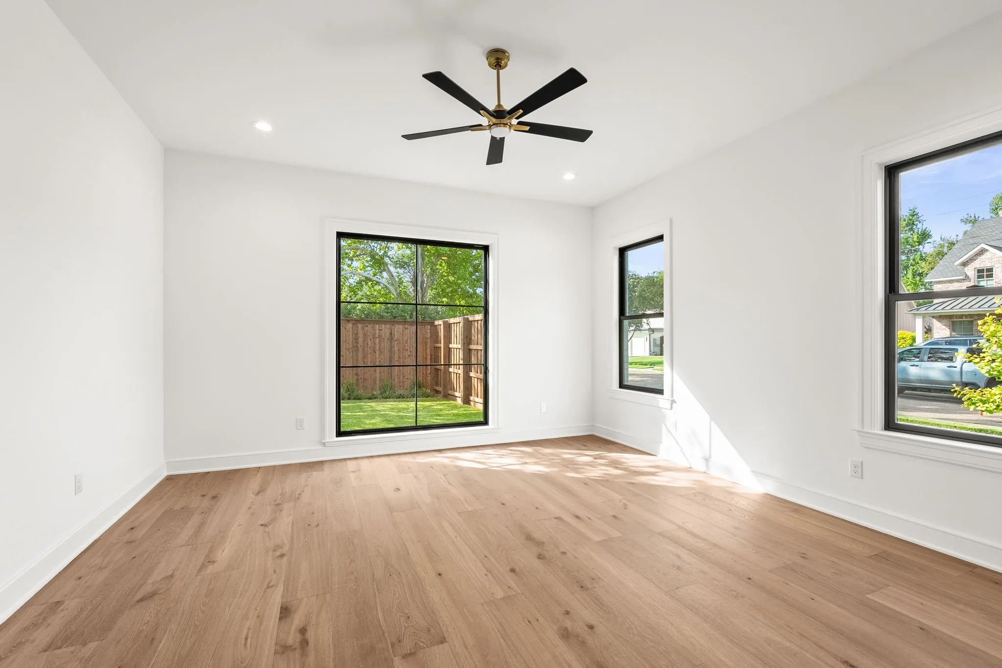 Single Family Residence For Sale in Dallas County , 1211 Seminole Drive, Richardson, Texas 75080, 5 Bedroom, 6 Bathroom, 2 Garage spaces, 5,340 Sqft, built in 2025, New Construction - Complete, mls#21151020, Real Estate Agent in Richardson, Homes For Sale in Dallas county, Homes For Sale in Richardson, Realtor in Richardson Texas, Real Estate Brokerage Independent Realty Texas, Luminita Cordes Realtor