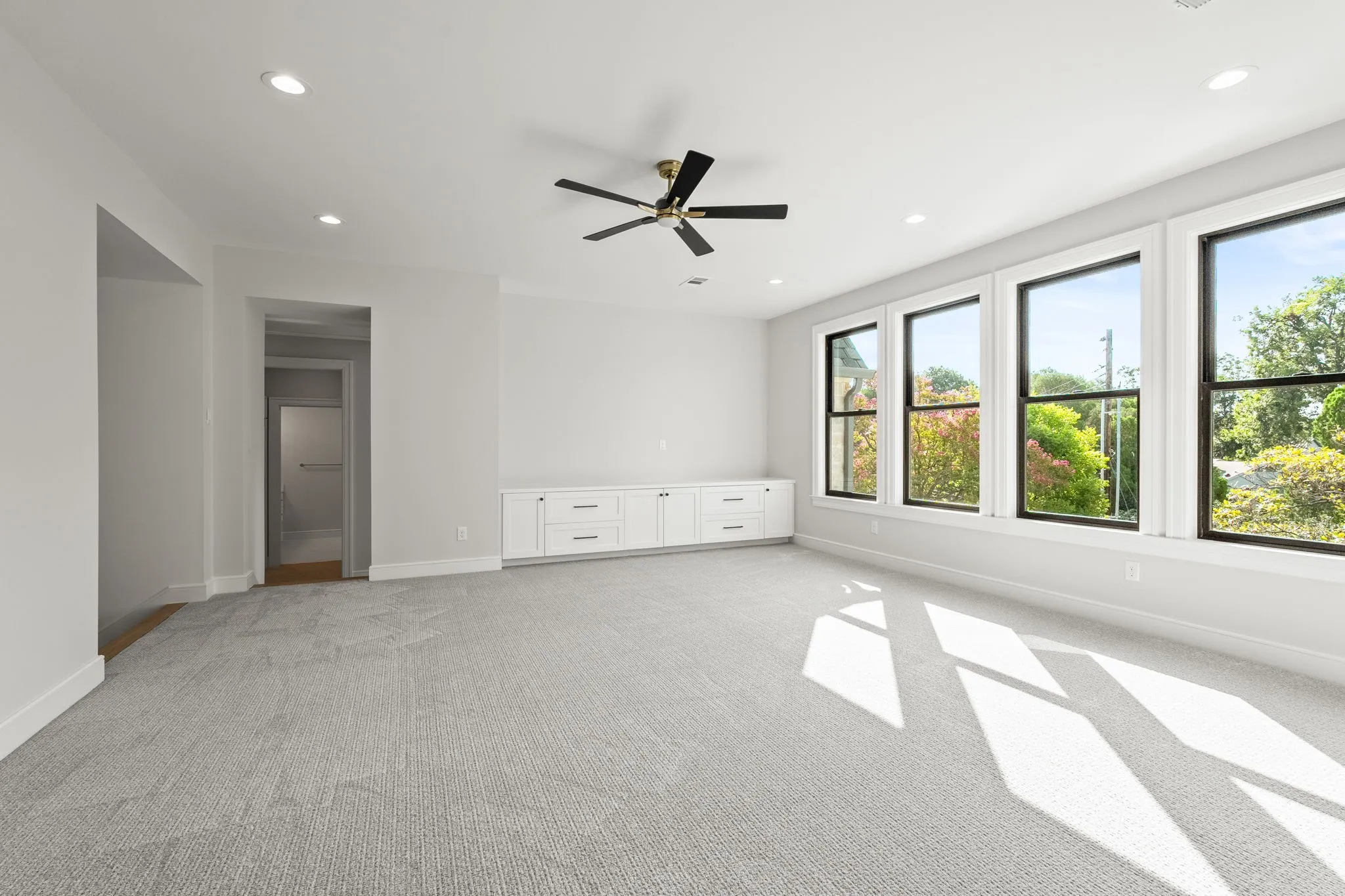 Single Family Residence For Sale in Dallas County , 1211 Seminole Drive, Richardson, Texas 75080, 5 Bedroom, 6 Bathroom, 2 Garage spaces, 5,340 Sqft, built in 2025, New Construction - Complete, mls#21151020, Real Estate Agent in Richardson, Homes For Sale in Dallas county, Homes For Sale in Richardson, Realtor in Richardson Texas, Real Estate Brokerage Independent Realty Texas, Luminita Cordes Realtor
